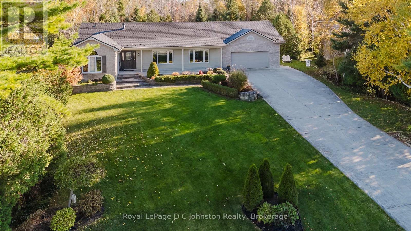 60 Miramichi Bay Road, Saugeen Shores, Ontario  N0H 2C6 - Photo 37 - X12827948