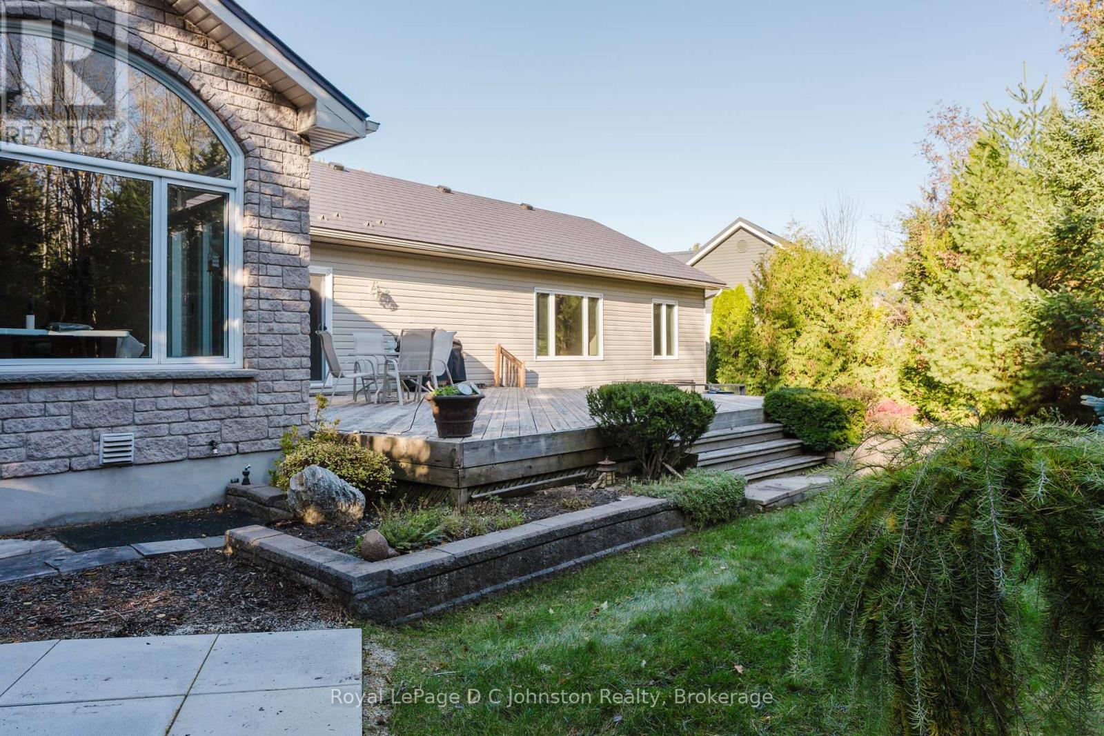 60 Miramichi Bay Road, Saugeen Shores, Ontario  N0H 2C6 - Photo 38 - X12827948