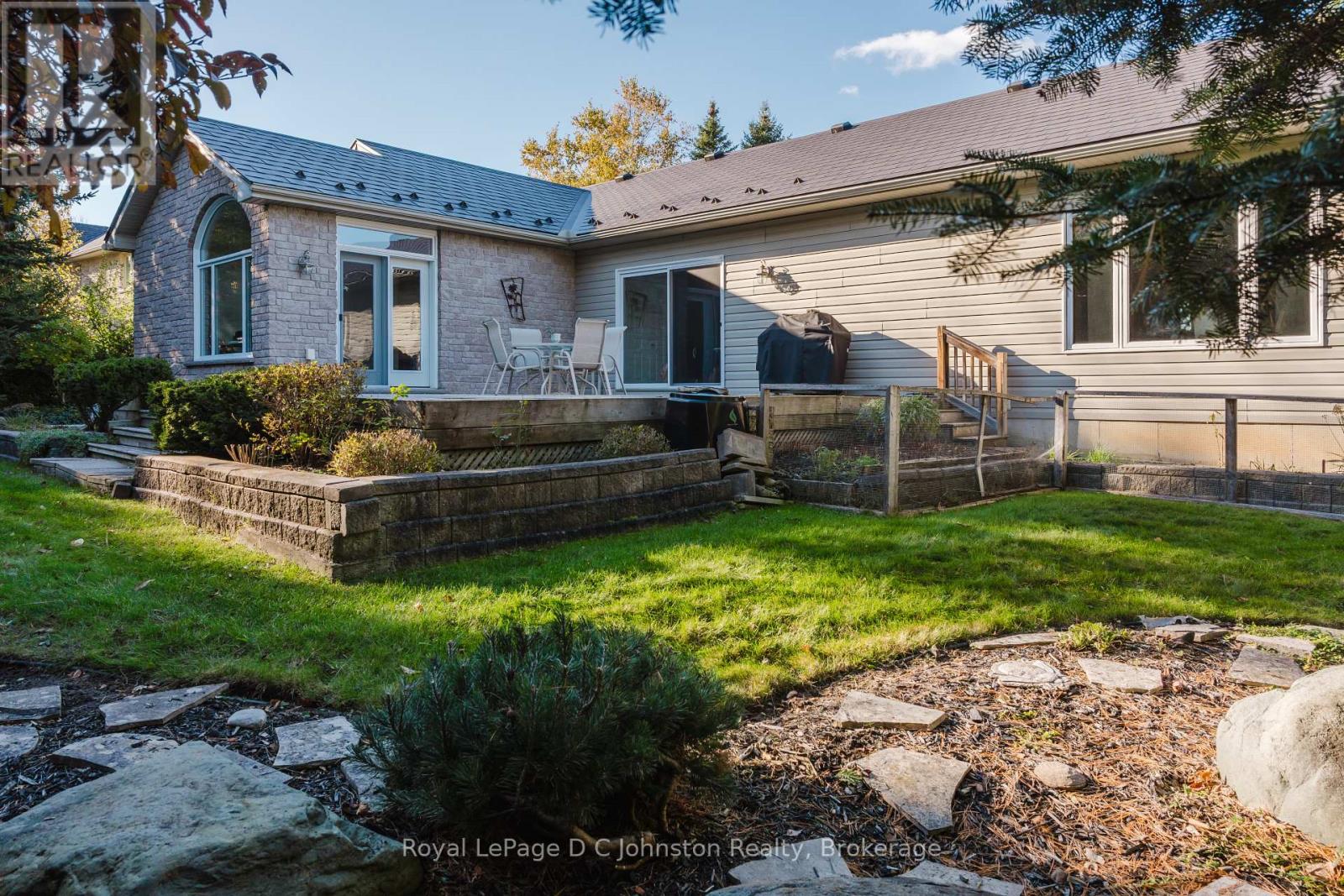 60 Miramichi Bay Road, Saugeen Shores, Ontario  N0H 2C6 - Photo 39 - X12827948