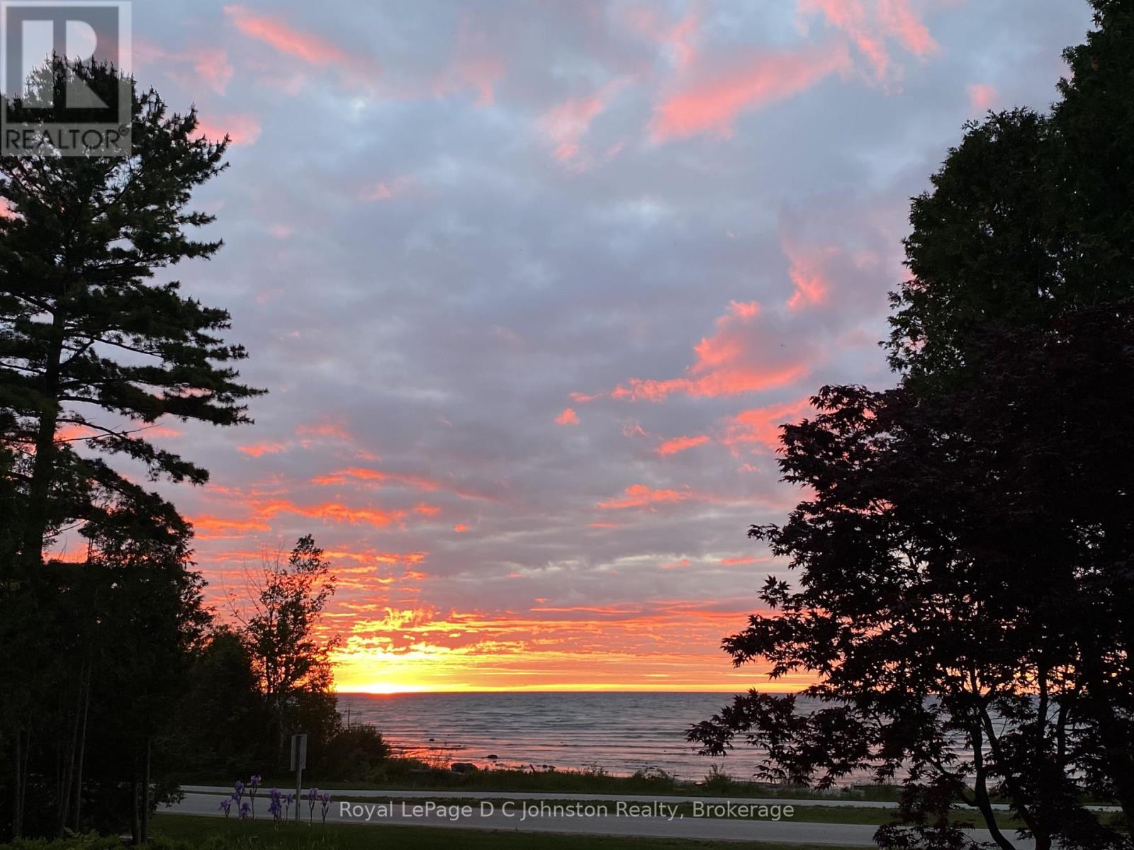 60 Miramichi Bay Road, Saugeen Shores, Ontario  N0H 2C6 - Photo 46 - X12827948