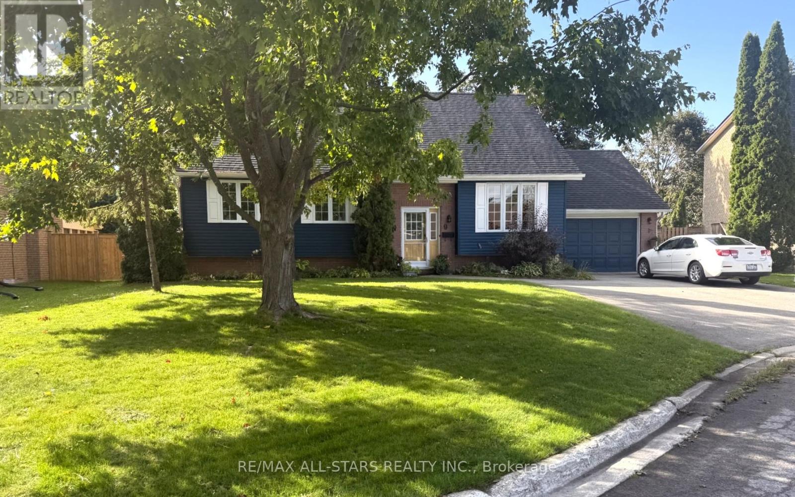 9 DON COURT, Kawartha Lakes, Ontario