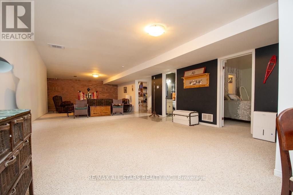 9 Don Court, Kawartha Lakes, Ontario  K9V 5T1 - Photo 26 - X12828068