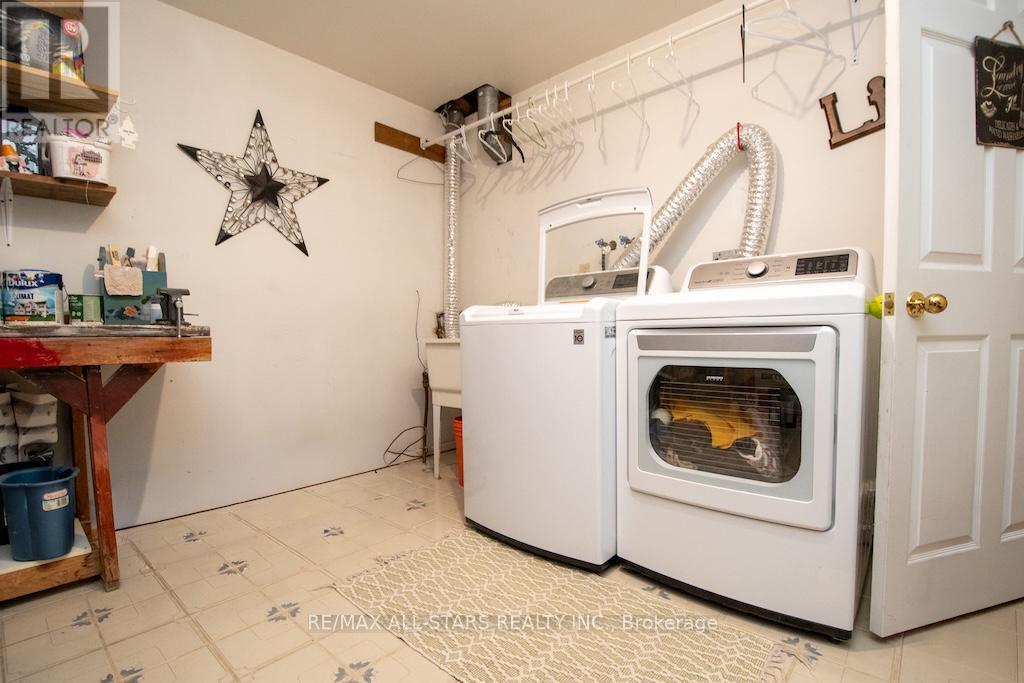 9 Don Court, Kawartha Lakes, Ontario  K9V 5T1 - Photo 31 - X12828068