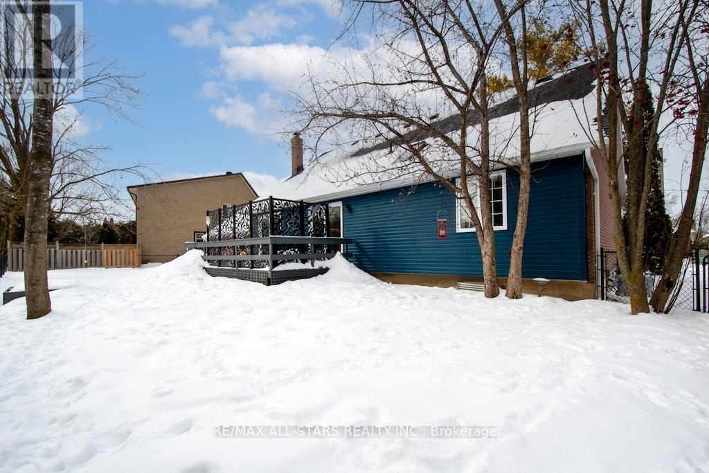 9 Don Court, Kawartha Lakes, Ontario  K9V 5T1 - Photo 36 - X12828068