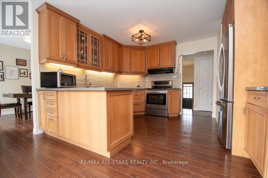 9 Don Court, Kawartha Lakes, Ontario  K9V 5T1 - Photo 5 - X12828068