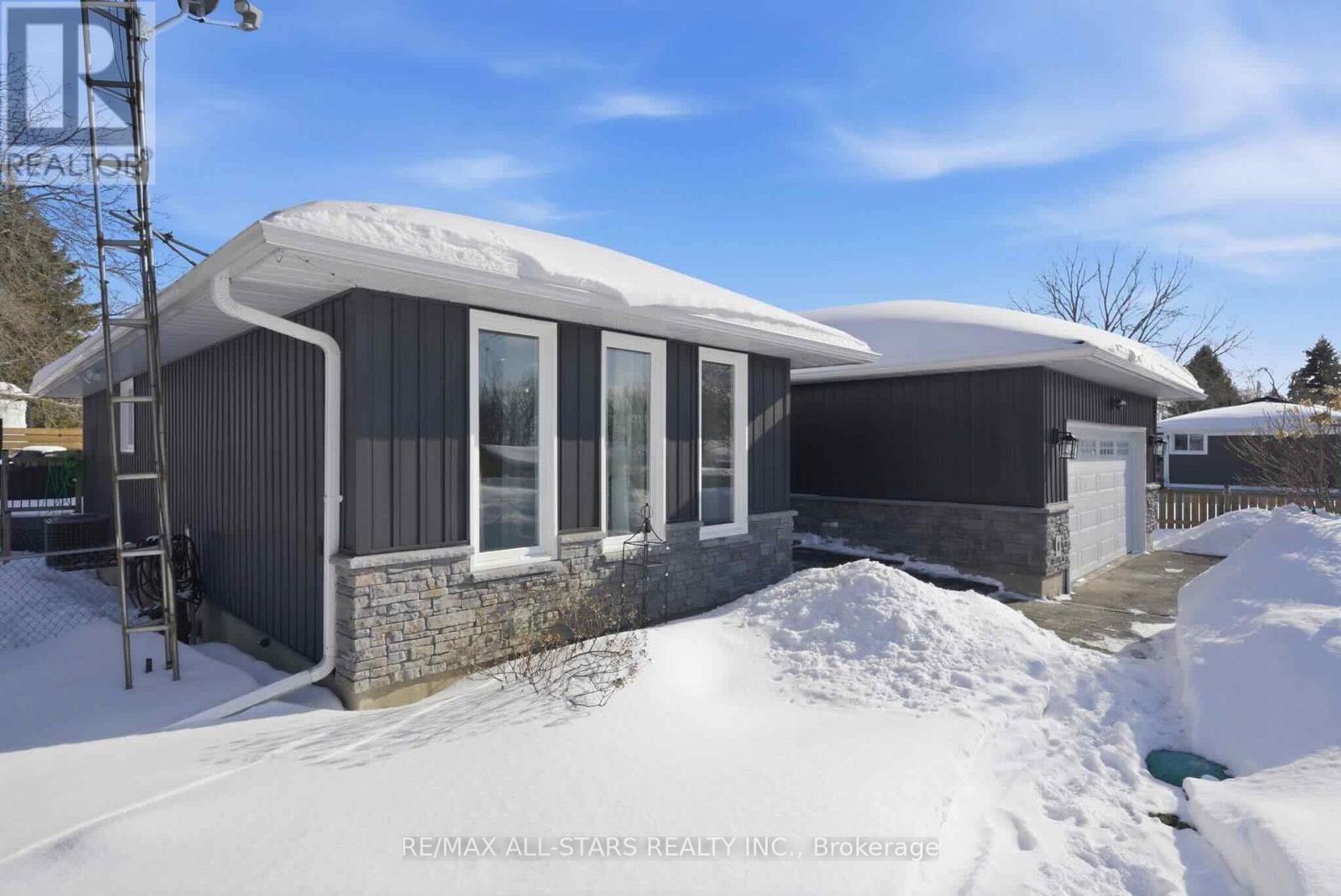 257 Port Hoover Road, Kawartha Lakes, Ontario  K0M 2C0 - Photo 38 - X12828072