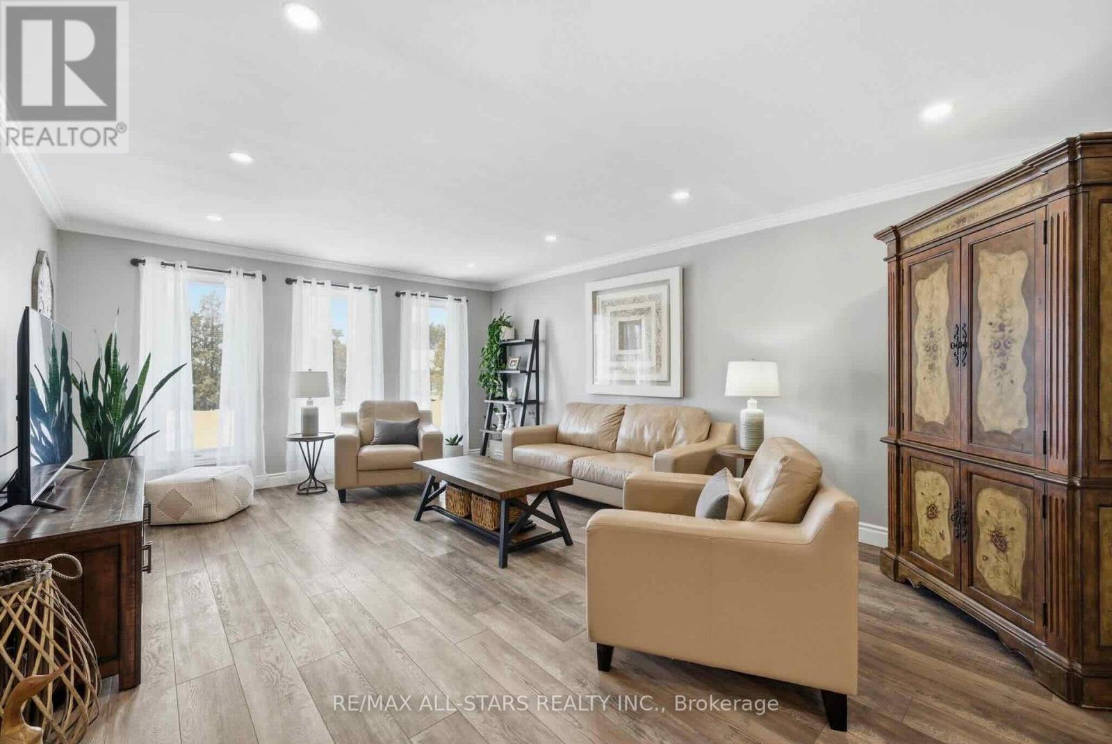 257 Port Hoover Road, Kawartha Lakes, Ontario  K0M 2C0 - Photo 7 - X12828072