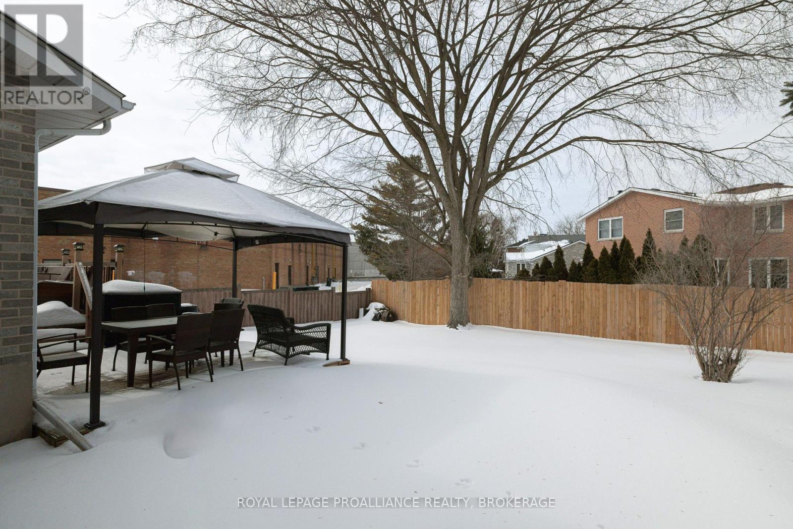 789 Strand Boulevard, Kingston, Ontario K7P 2C3 - Photo 34 - X12828022