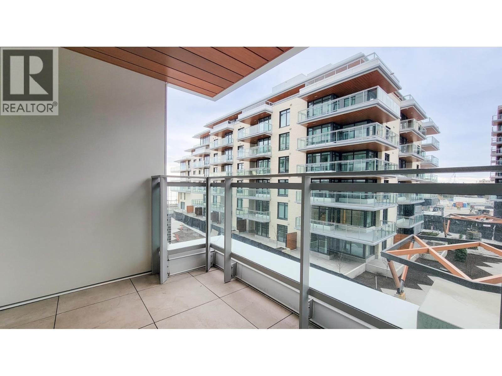 327 755 Harbourside Drive, North Vancouver, British Columbia  V7P 0G1 - Photo 14 - R3093917