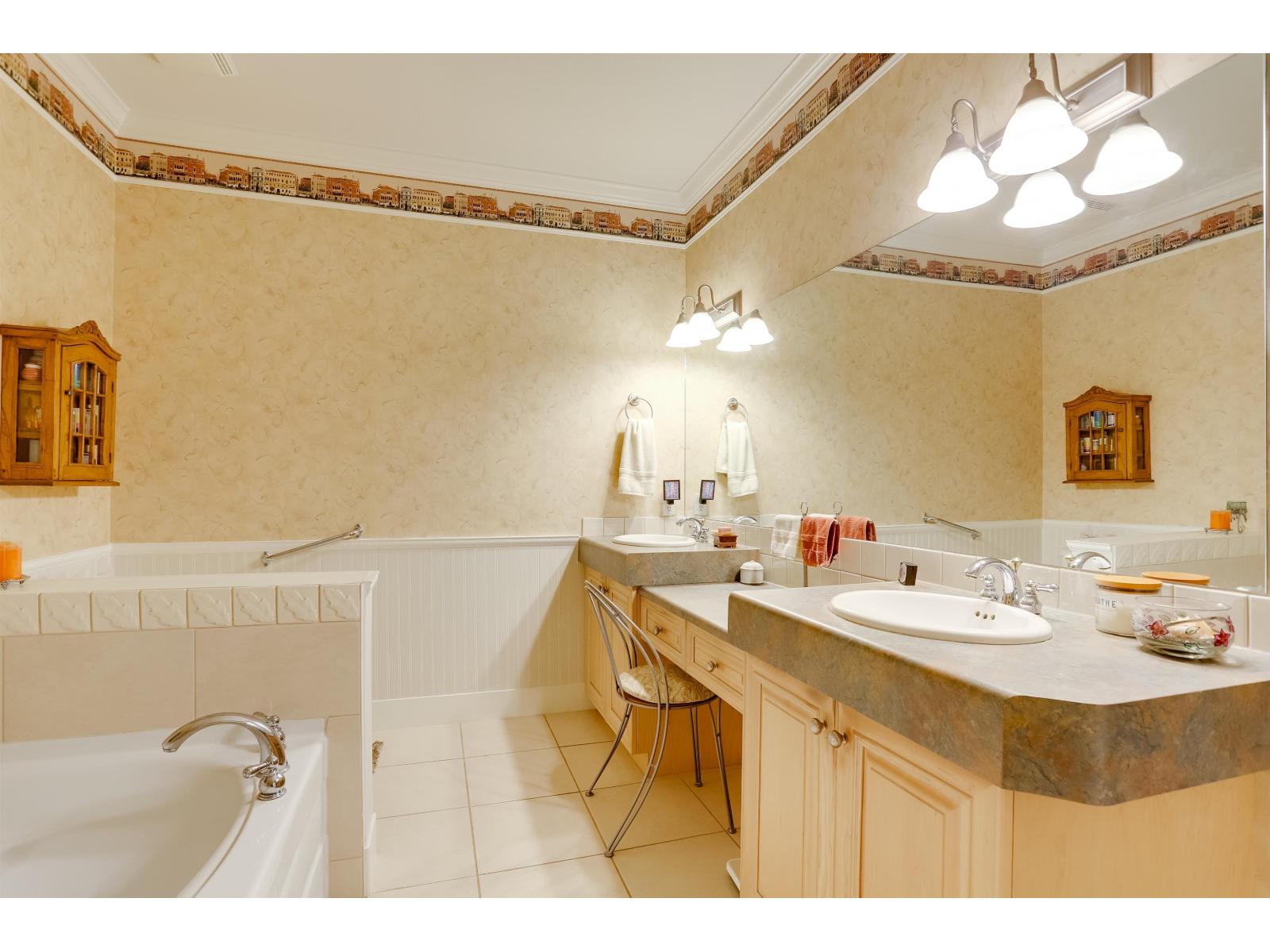 33 18088 8 Avenue, Surrey, British Columbia  V3Z 9T6 - Photo 20 - R3090010