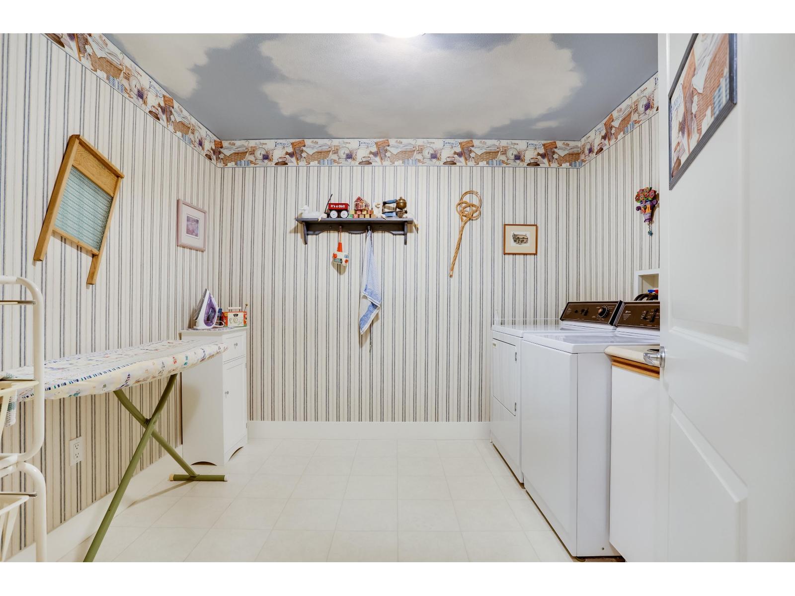 33 18088 8 Avenue, Surrey, British Columbia  V3Z 9T6 - Photo 27 - R3090010