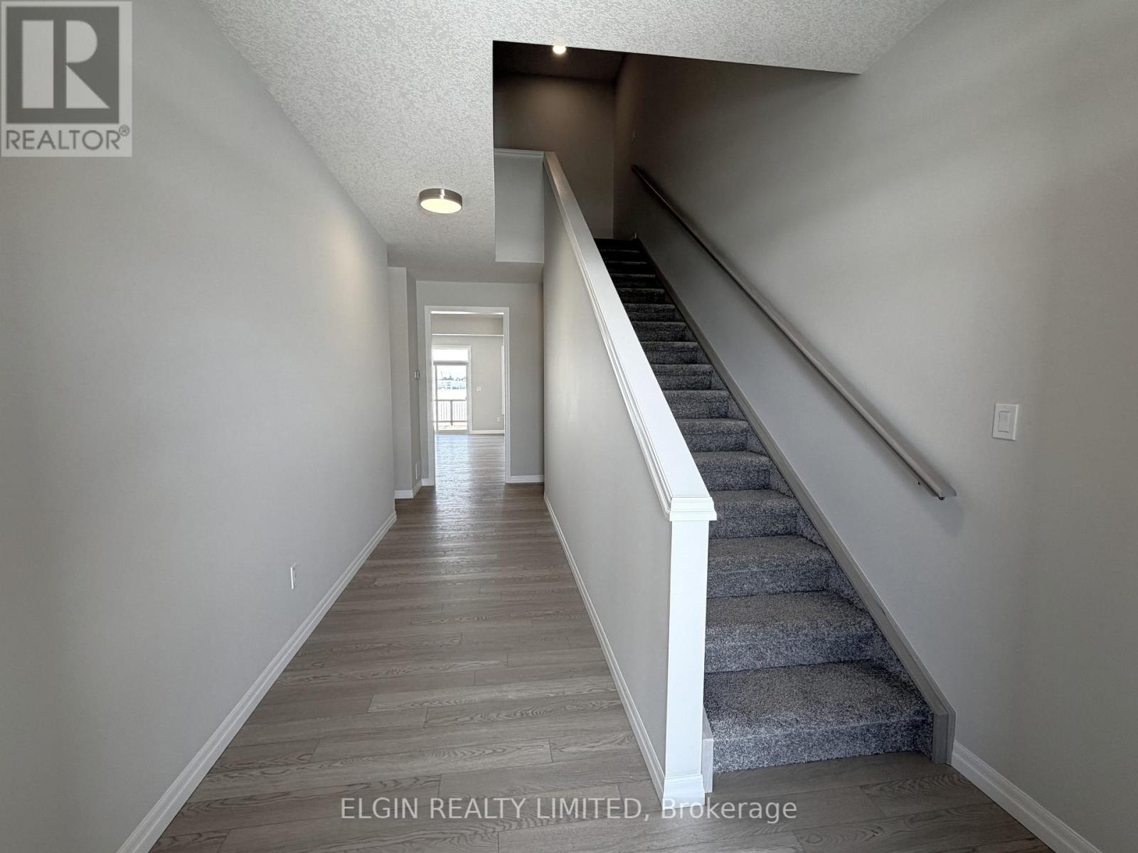 55 Woodcock Drive, Tillsonburg, Ontario  N4G 0L9 - Photo 4 - X12827966