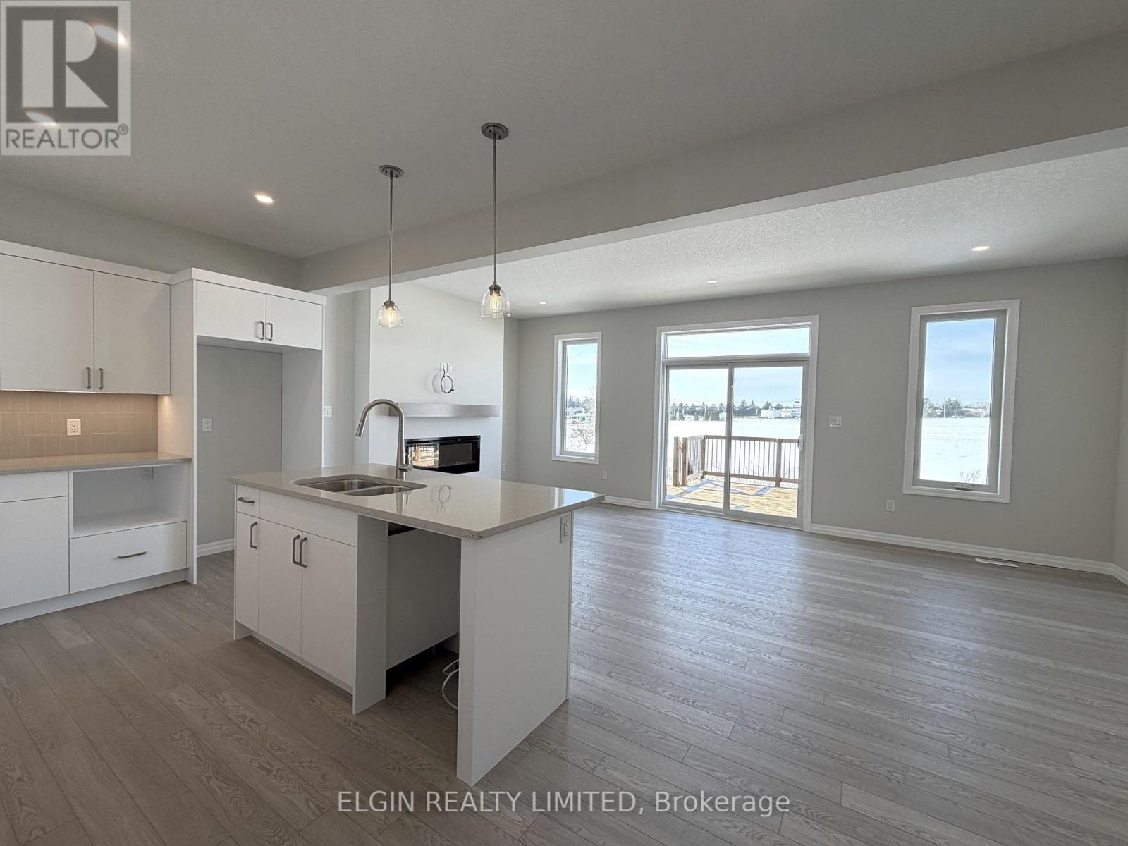 55 Woodcock Drive, Tillsonburg, Ontario  N4G 0L9 - Photo 6 - X12827966