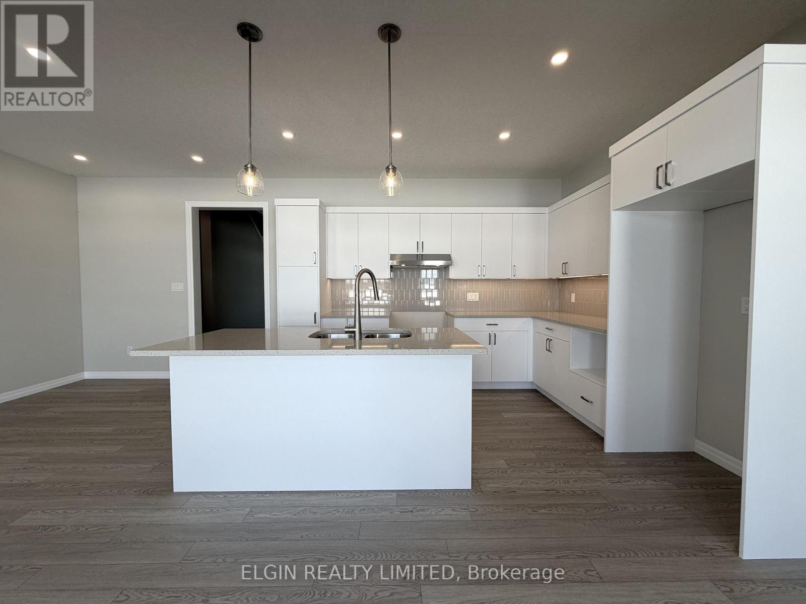 55 Woodcock Drive, Tillsonburg, Ontario  N4G 0L9 - Photo 8 - X12827966