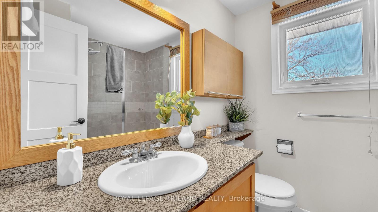 30 Sloane Crescent, London South, Ontario  N6E 3A5 - Photo 17 - X12828124