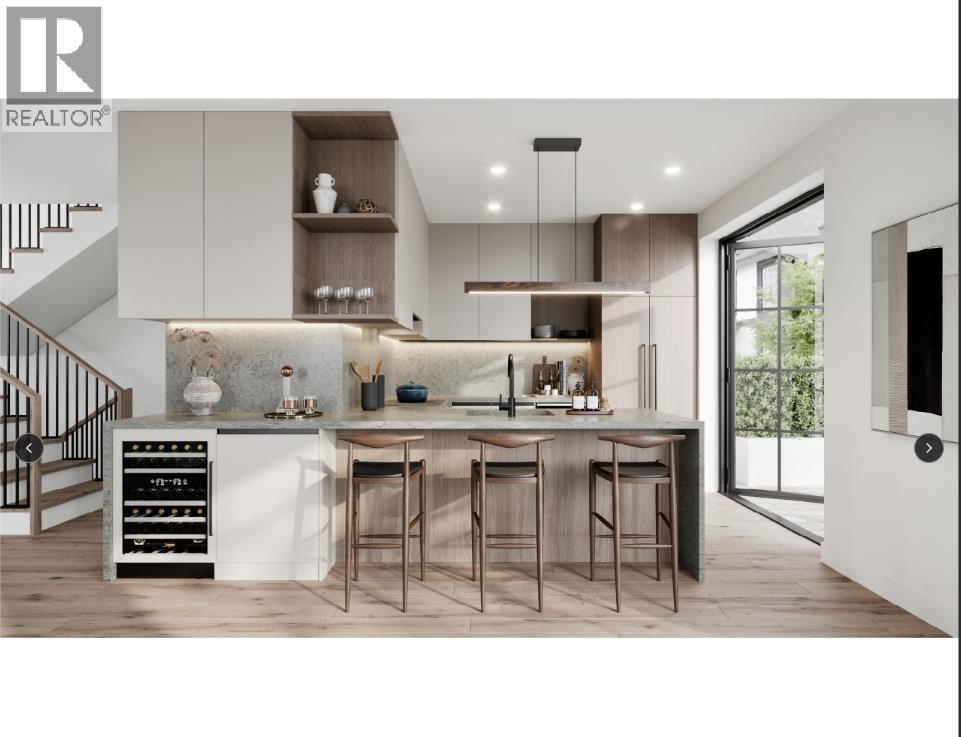 6 3288 Brookridge Drive, North Vancouver, British Columbia  V7R 3A8 - Photo 1 - R3094162