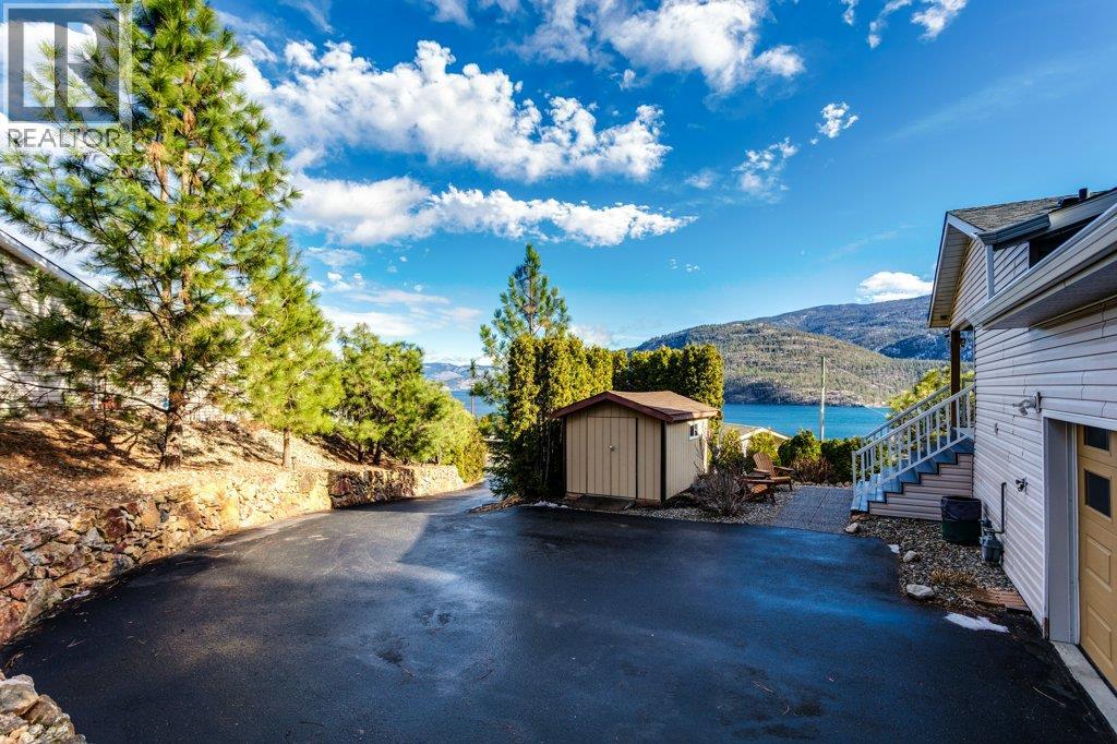 17610 Rawsthorne Road Unit# 46 Lot# 46 Lake Country Photo 5 17610 Rawsthorne Road Unit# 46 Lot# 46 Lake Country Photo 5