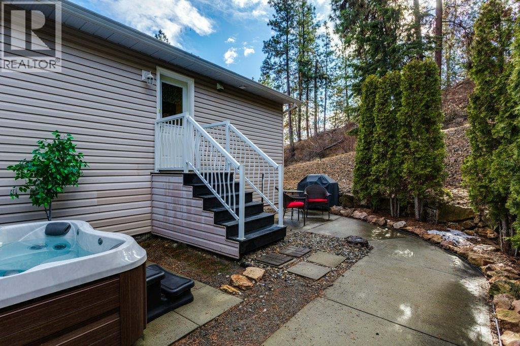 17610 Rawsthorne Road Unit# 46 Lot# 46 Lake Country Photo 38 17610 Rawsthorne Road Unit# 46 Lot# 46 Lake Country Photo 38