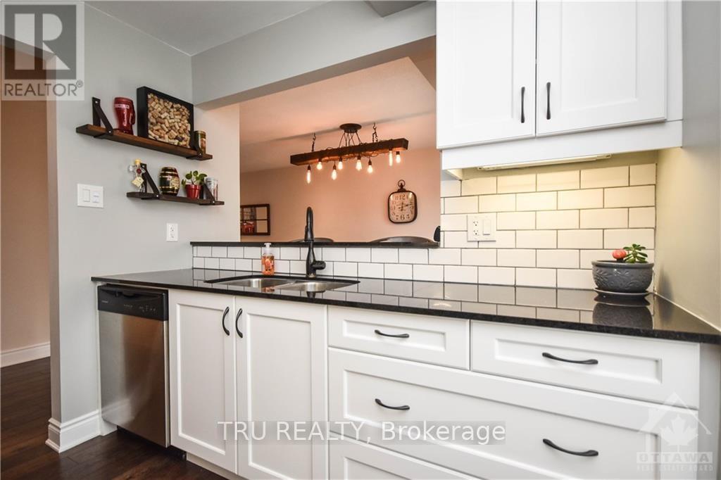 787 Mayfly Crescent, Ottawa, Ontario  K2J 6C7 - Photo 4 - X12827956