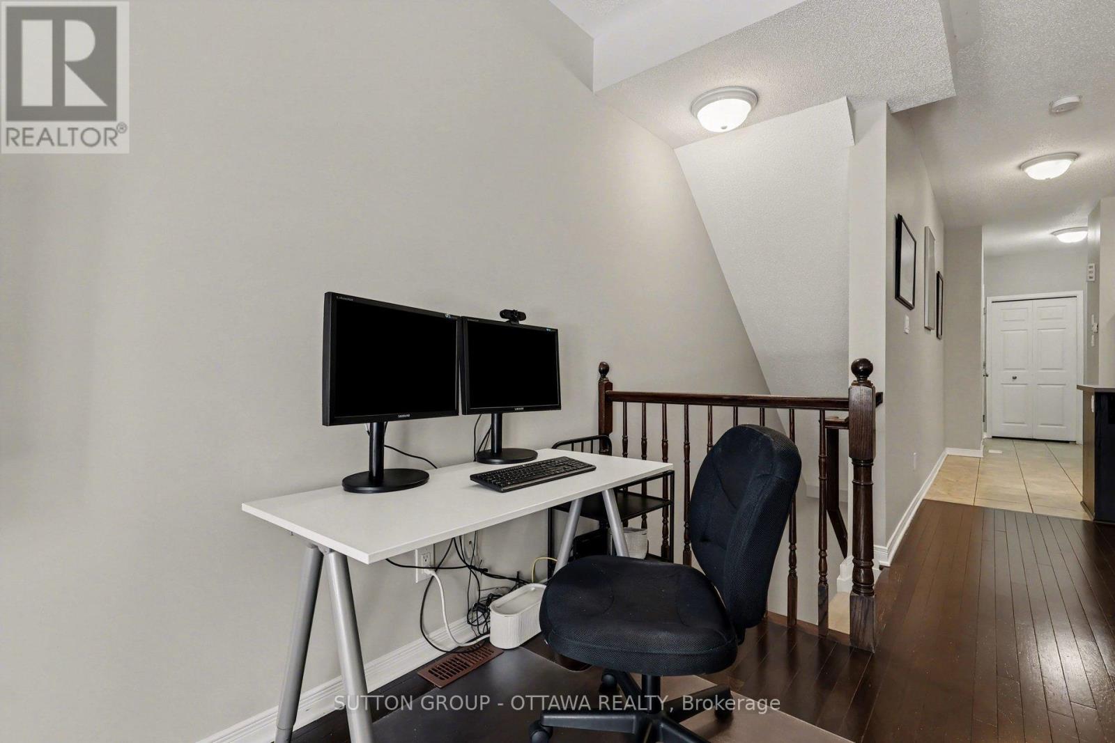 340 London Terrace, Ottawa, Ontario  K1K 2W3 - Photo 18 - X12828074