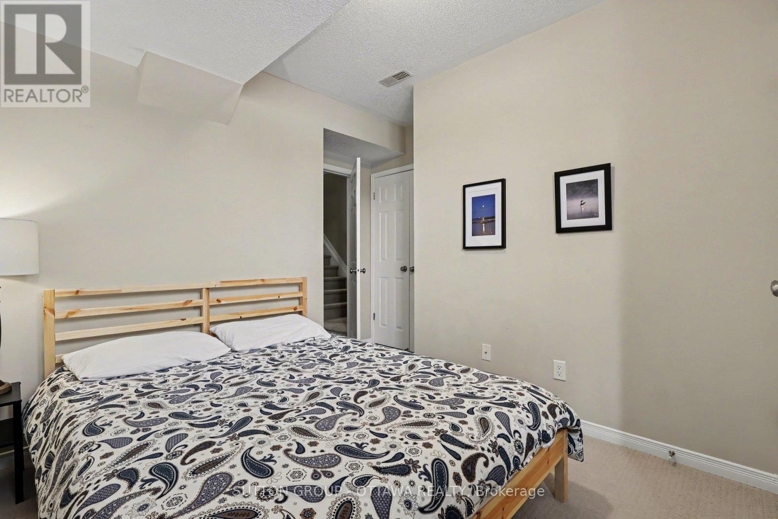 340 London Terrace, Ottawa, Ontario  K1K 2W3 - Photo 25 - X12828074