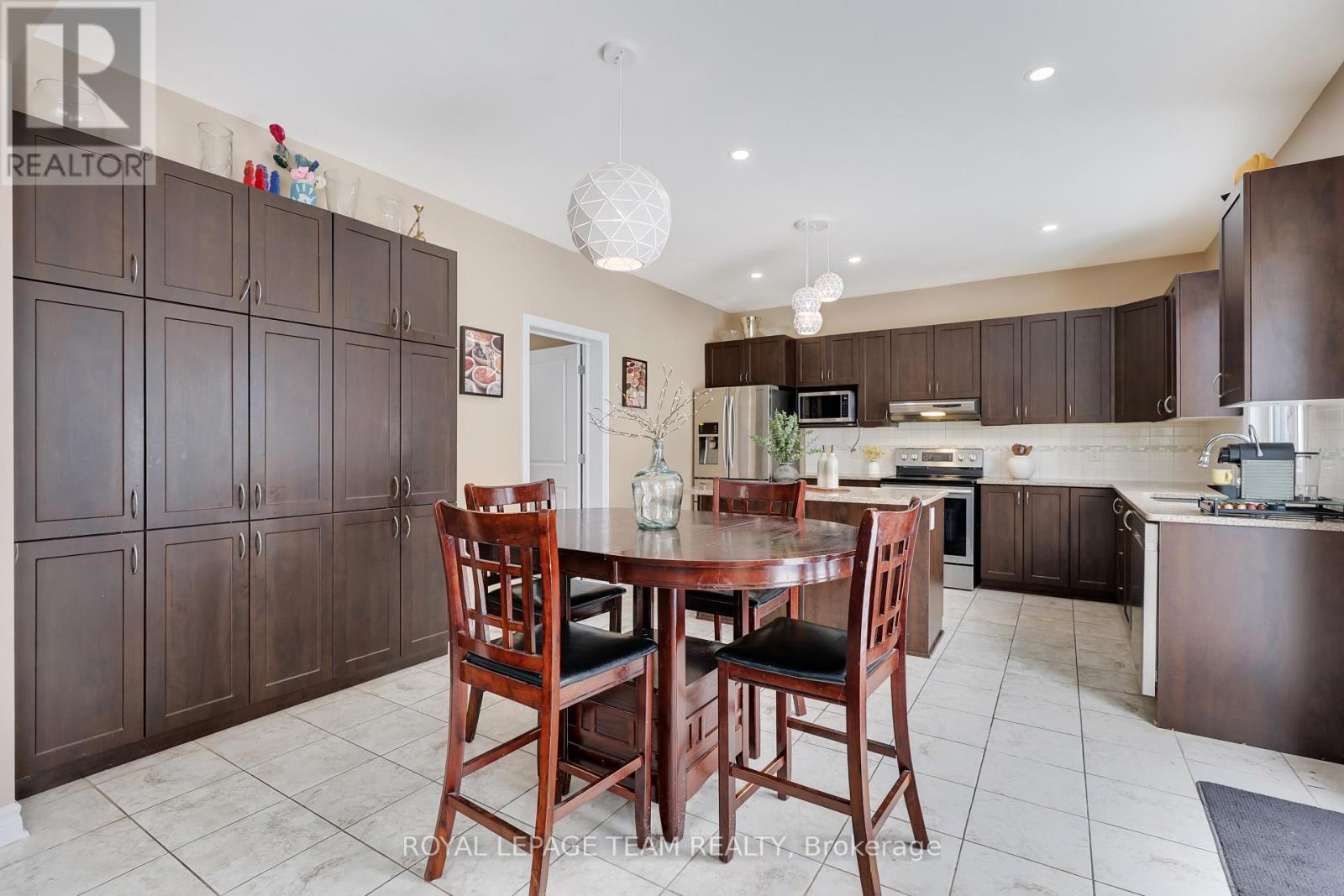 209 Mission Trail Crescent, Ottawa, Ontario  K2T 0H7 - Photo 16 - X12828132