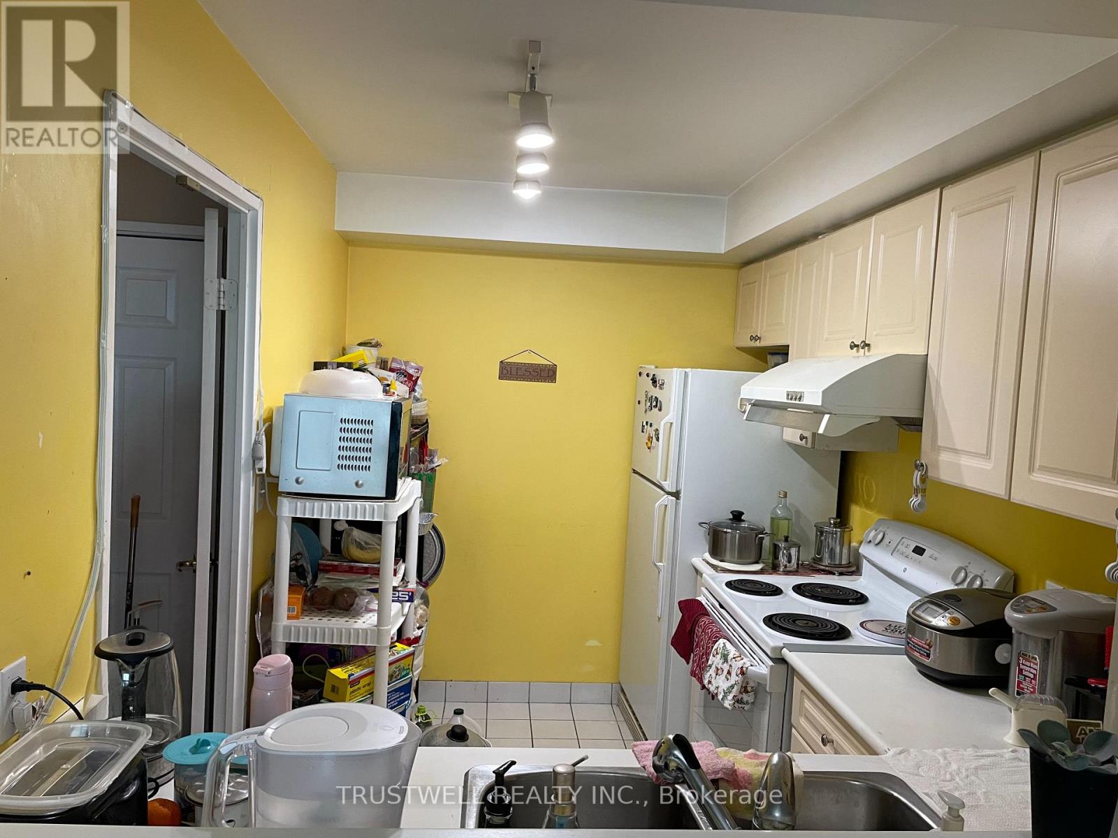 1509 - 8 Lee Centre Drive, Toronto, Ontario  M1H 3H8 - Photo 6 - E12826650