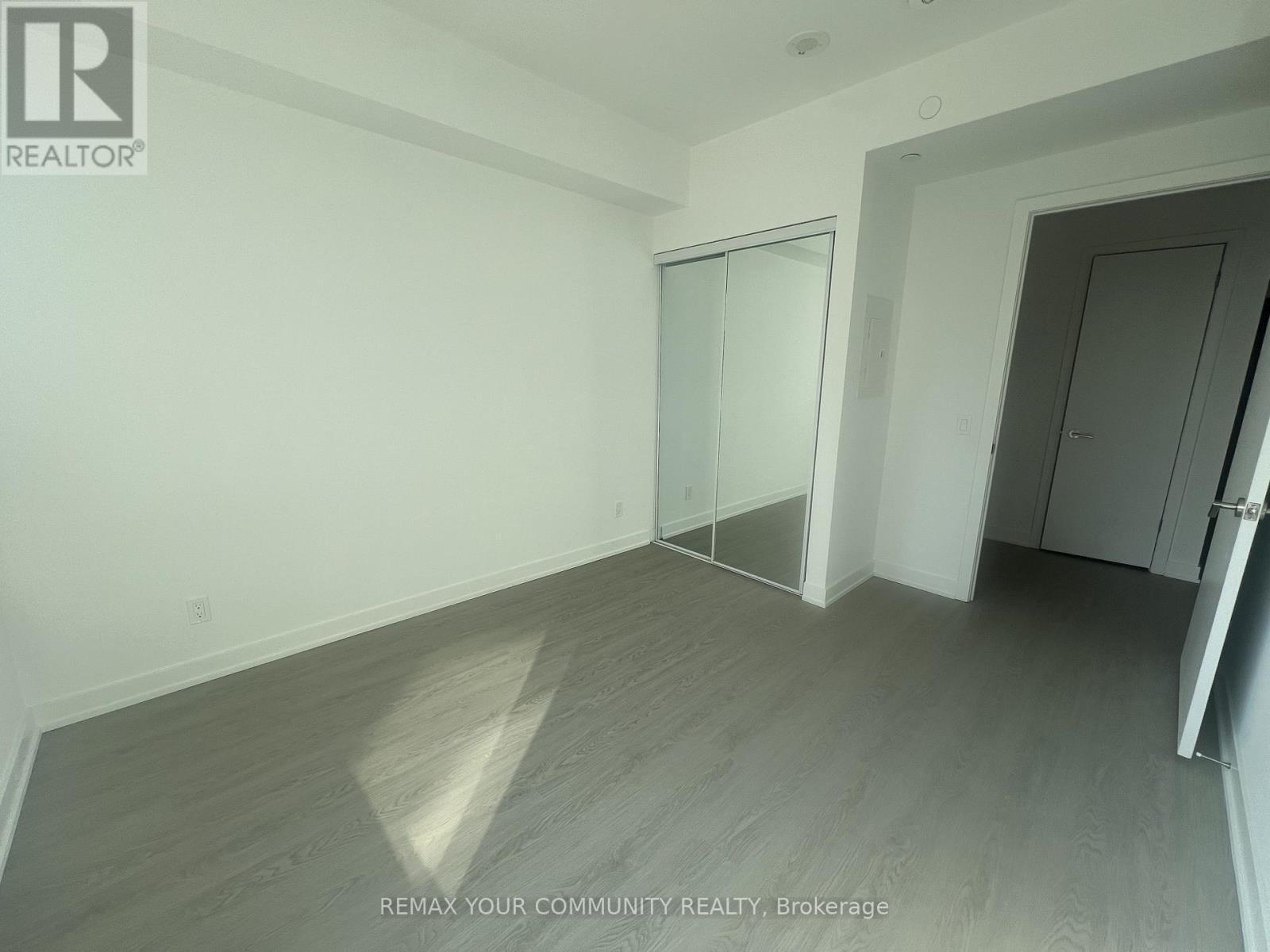 302 - 8188 Yonge Street, Vaughan, Ontario  L4J 1W5 - Photo 9 - N12827812