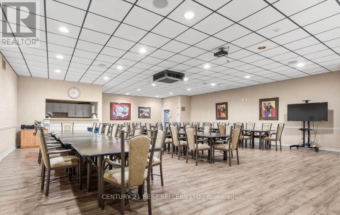 1803 - 3650 Kaneff Crescent, Mississauga, Ontario  L5A 4A1 - Photo 28 - W12416499