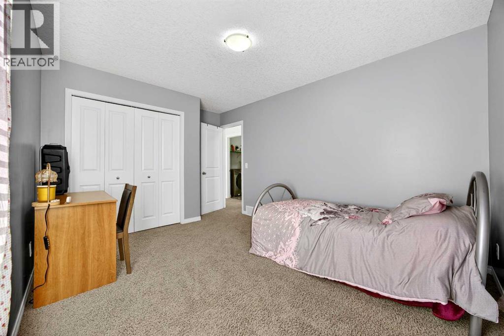 46 Heritage Landing, Cochrane, Alberta  T4C 0E3 - Photo 30 - A2289234