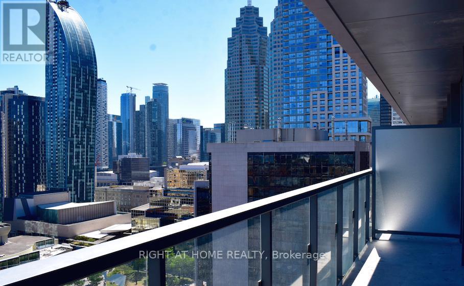 1904 - 60 Colborne Street, Toronto, Ontario  M5E 0B7 - Photo 14 - C12827950