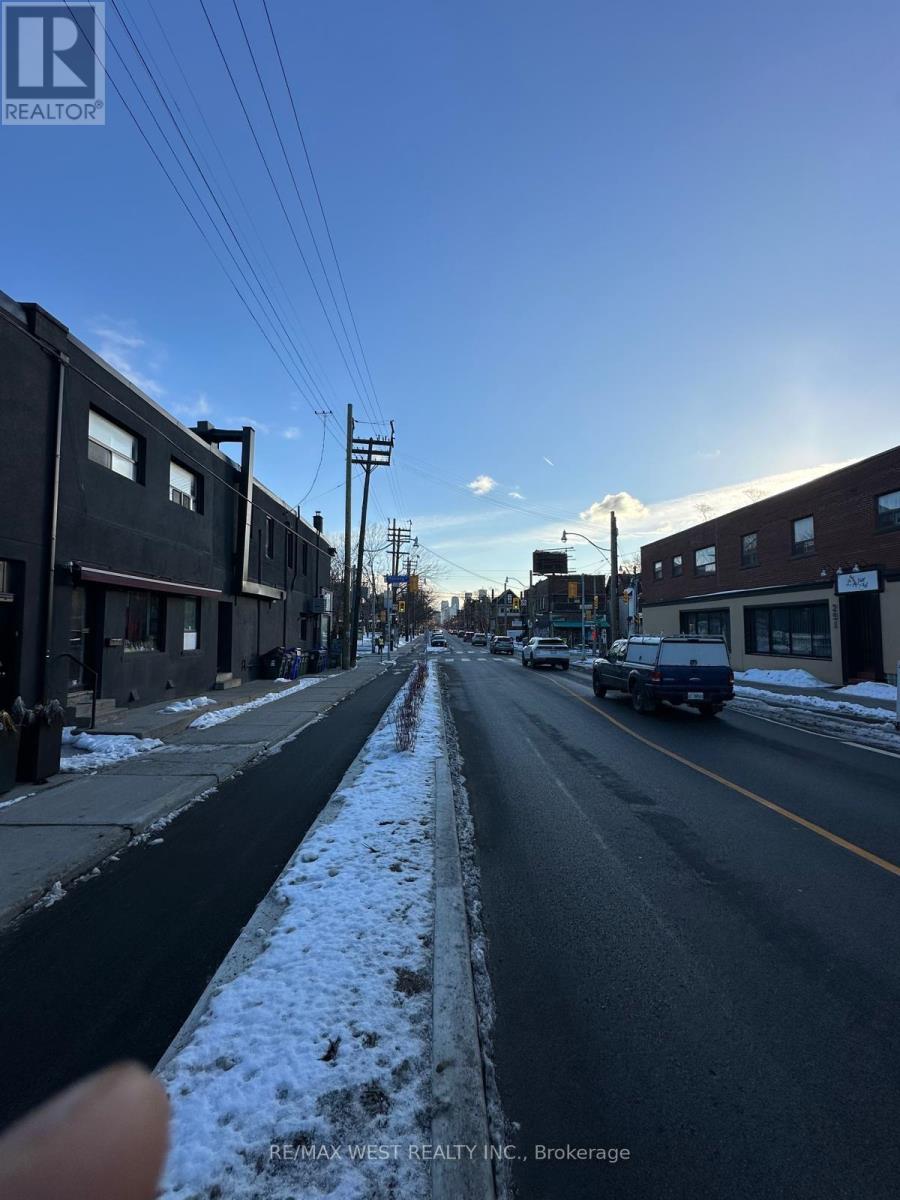 2 - 290 Harbord Street, Toronto, Ontario  M6G 1G6 - Photo 15 - C12827986