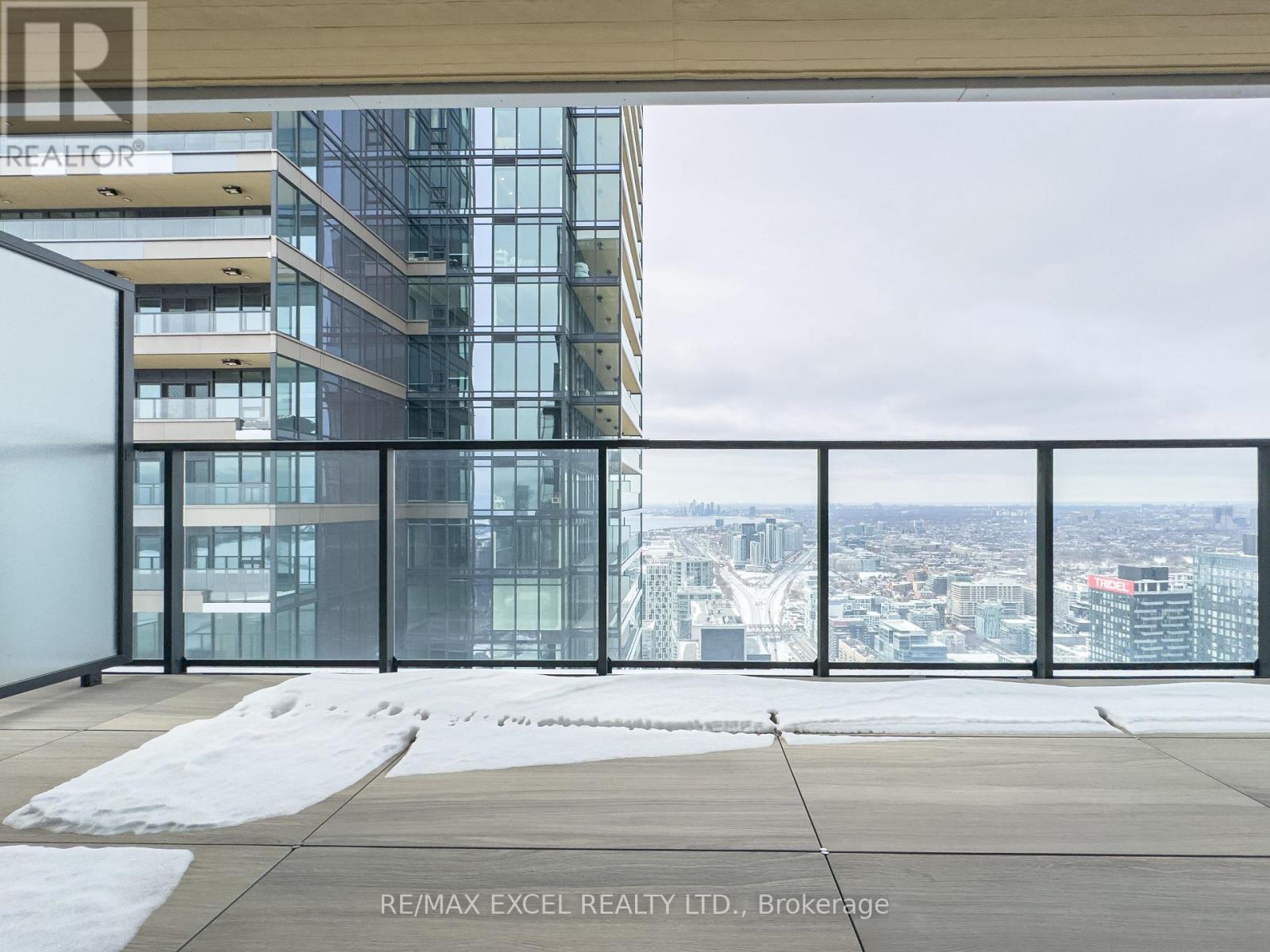 6808 - 1 Concord City Place Way, Toronto (Waterfront Communities), Ontario  M5V 0X4 - Photo 15 - C12828004