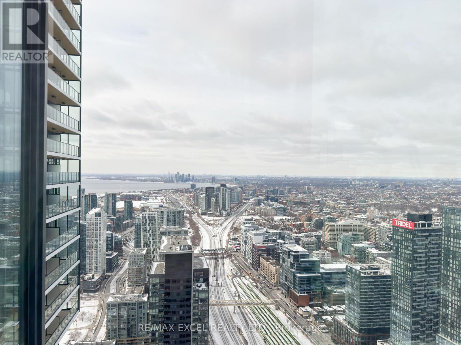 6808 - 1 Concord City Place Way, Toronto (Waterfront Communities), Ontario  M5V 0X4 - Photo 22 - C12828004