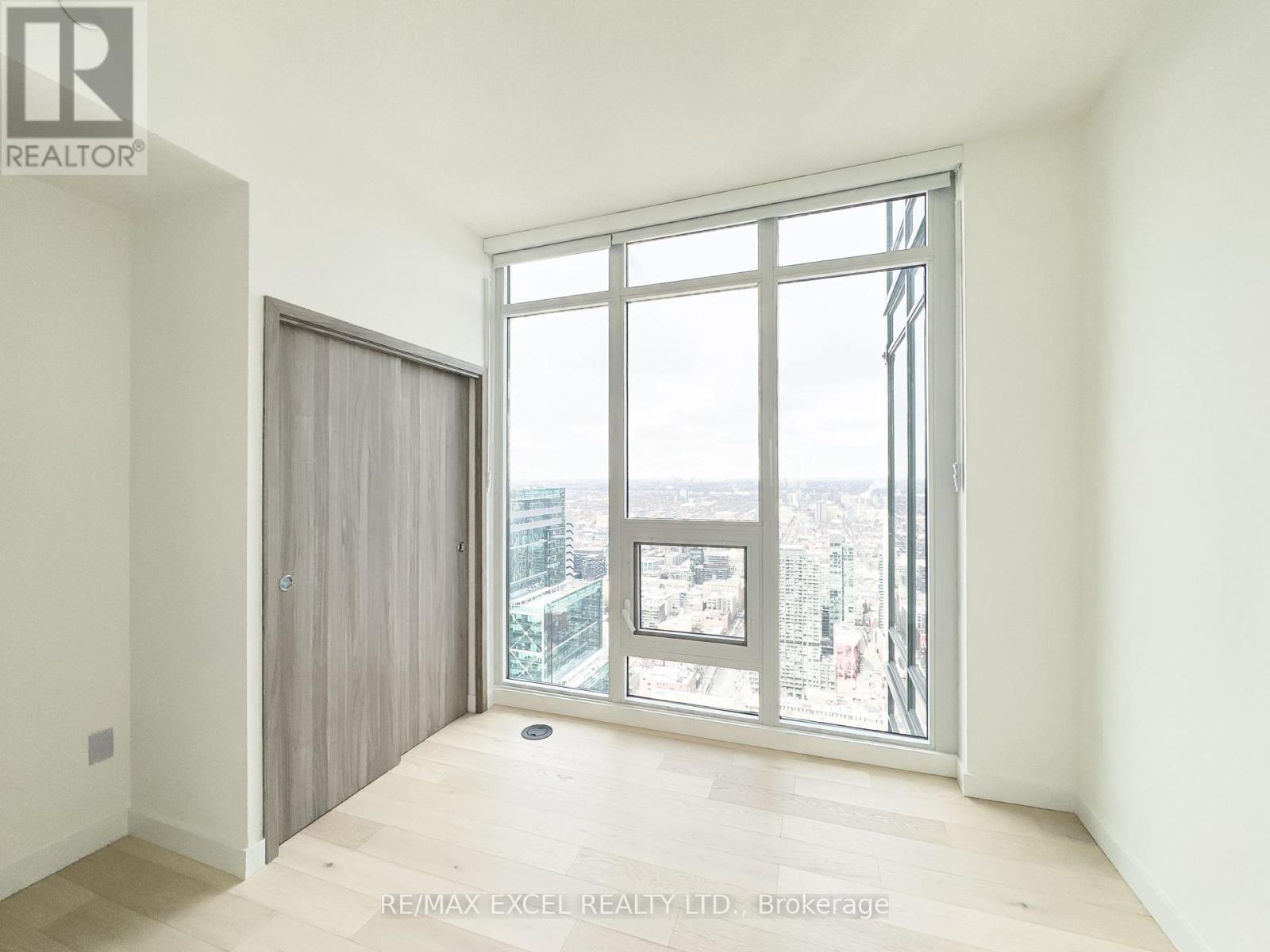 6808 - 1 Concord City Place Way, Toronto (Waterfront Communities), Ontario  M5V 0X4 - Photo 28 - C12828004