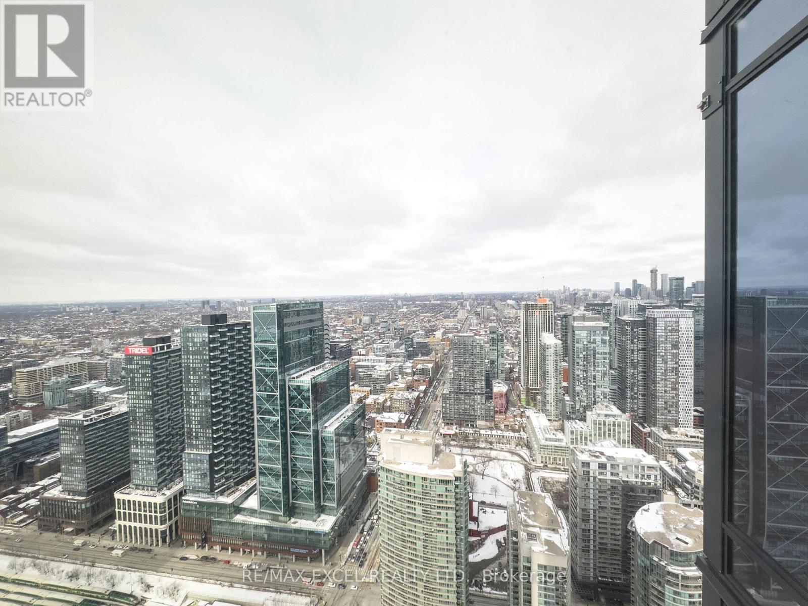 6808 - 1 Concord City Place Way, Toronto (Waterfront Communities), Ontario  M5V 0X4 - Photo 29 - C12828004