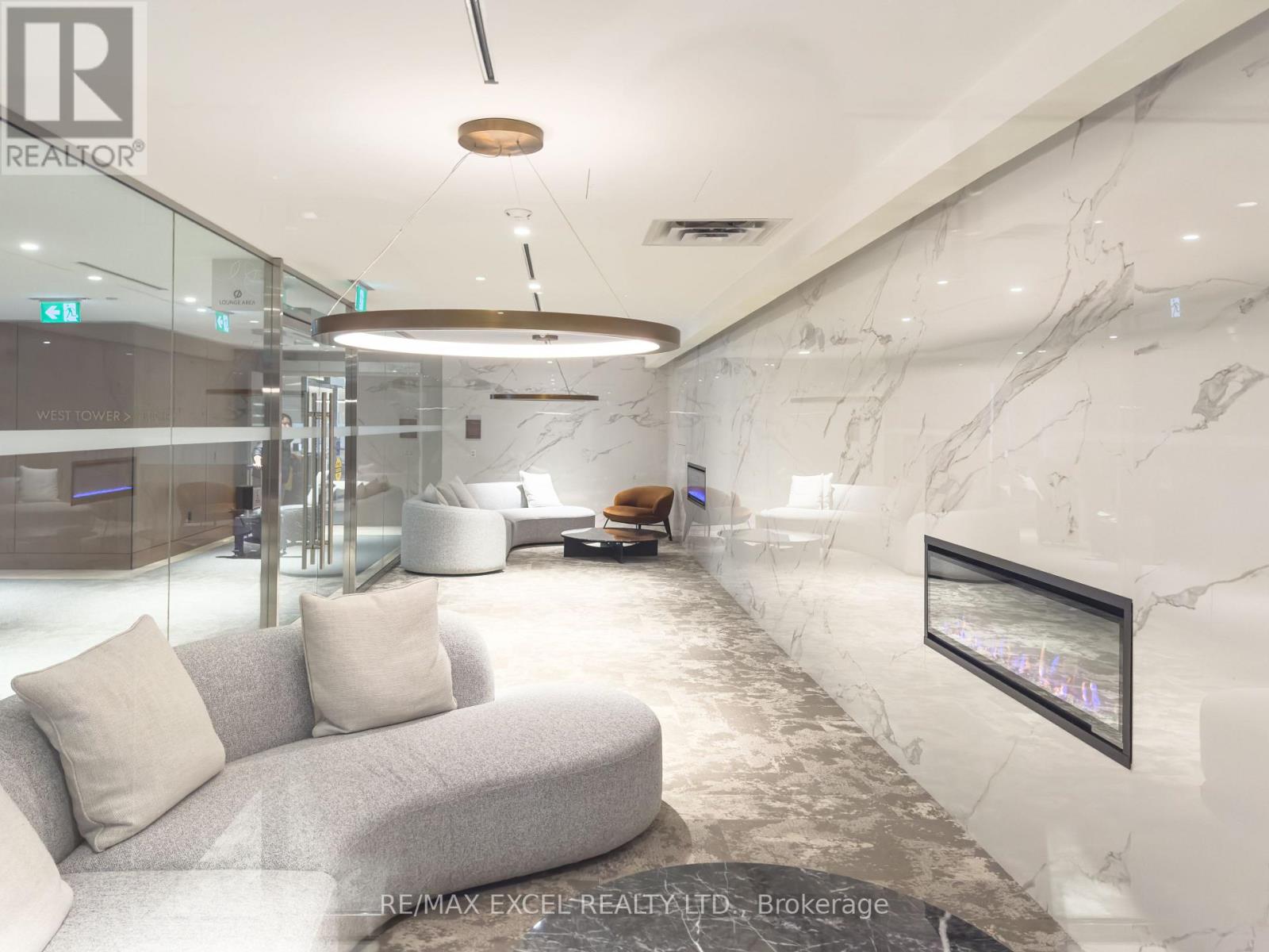 6808 - 1 Concord City Place Way, Toronto (Waterfront Communities), Ontario  M5V 0X4 - Photo 39 - C12828004