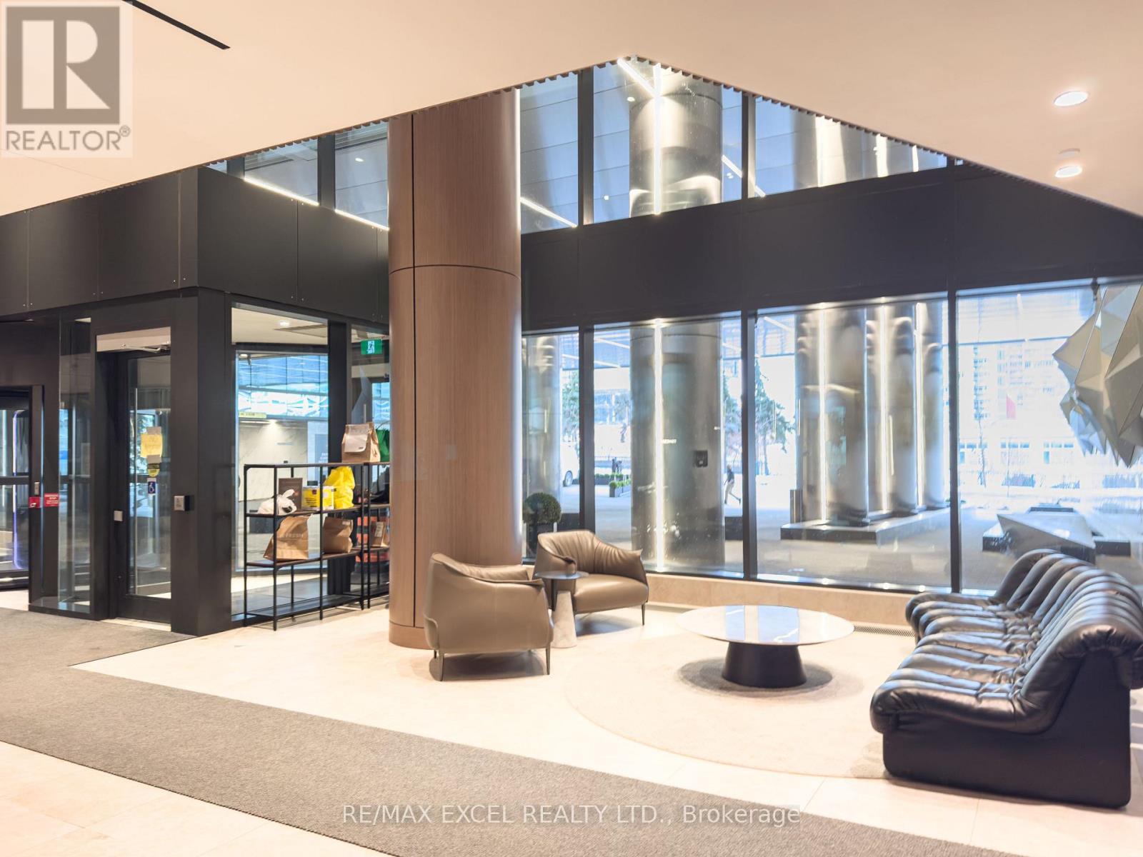 6808 - 1 Concord City Place Way, Toronto (Waterfront Communities), Ontario  M5V 0X4 - Photo 40 - C12828004