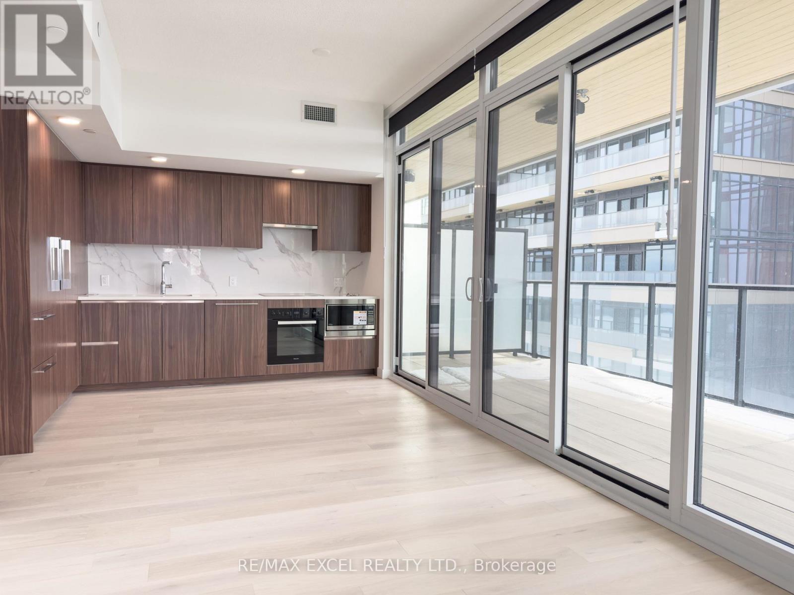 6808 - 1 Concord City Place Way, Toronto (Waterfront Communities), Ontario  M5V 0X4 - Photo 5 - C12828004