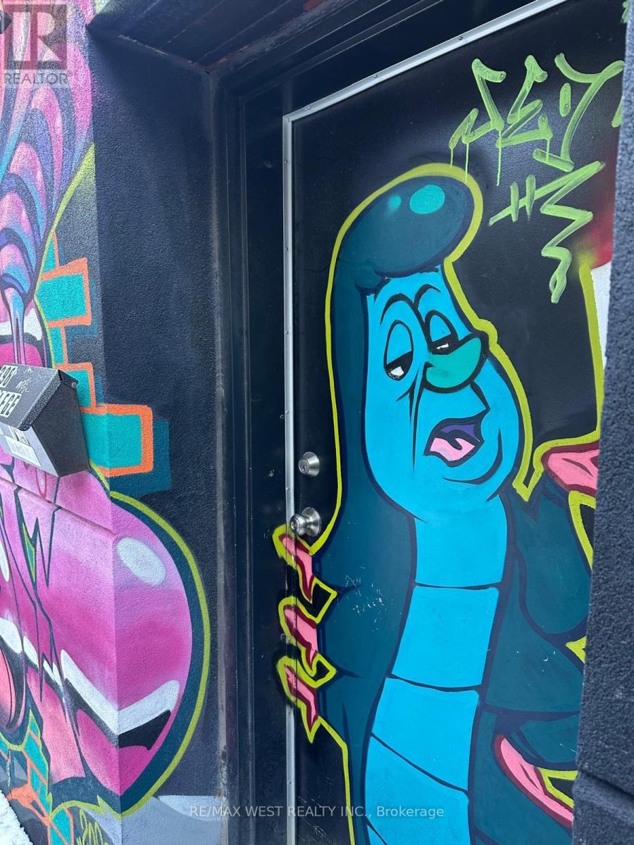 4 - 398 College Street, Toronto, Ontario  M5T 1S8 - Photo 17 - C12828014