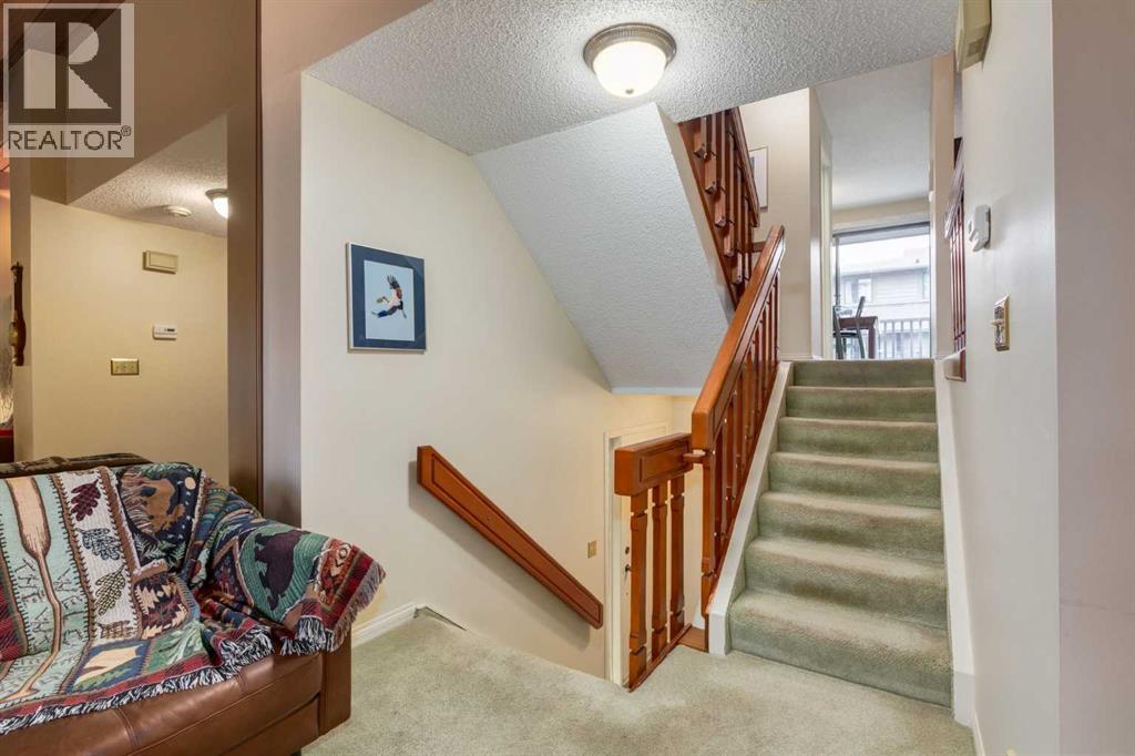 59, 10030 Oakmoor Way Sw, Calgary, Alberta  T2V 4S8 - Photo 10 - A2288508