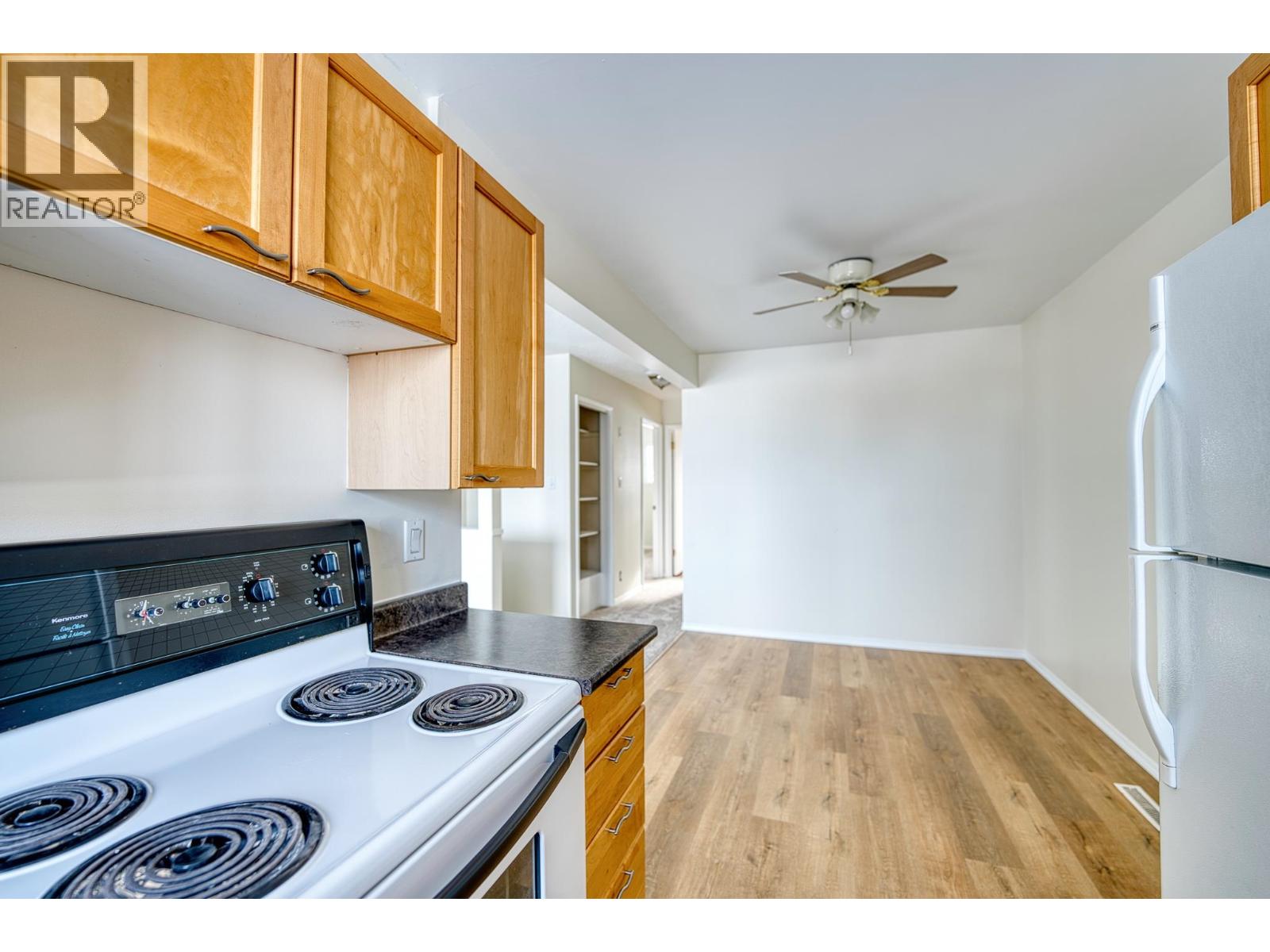 9021 102 Avenue, Fort St. John, British Columbia  V1J 2G4 - Photo 5 - R3094249