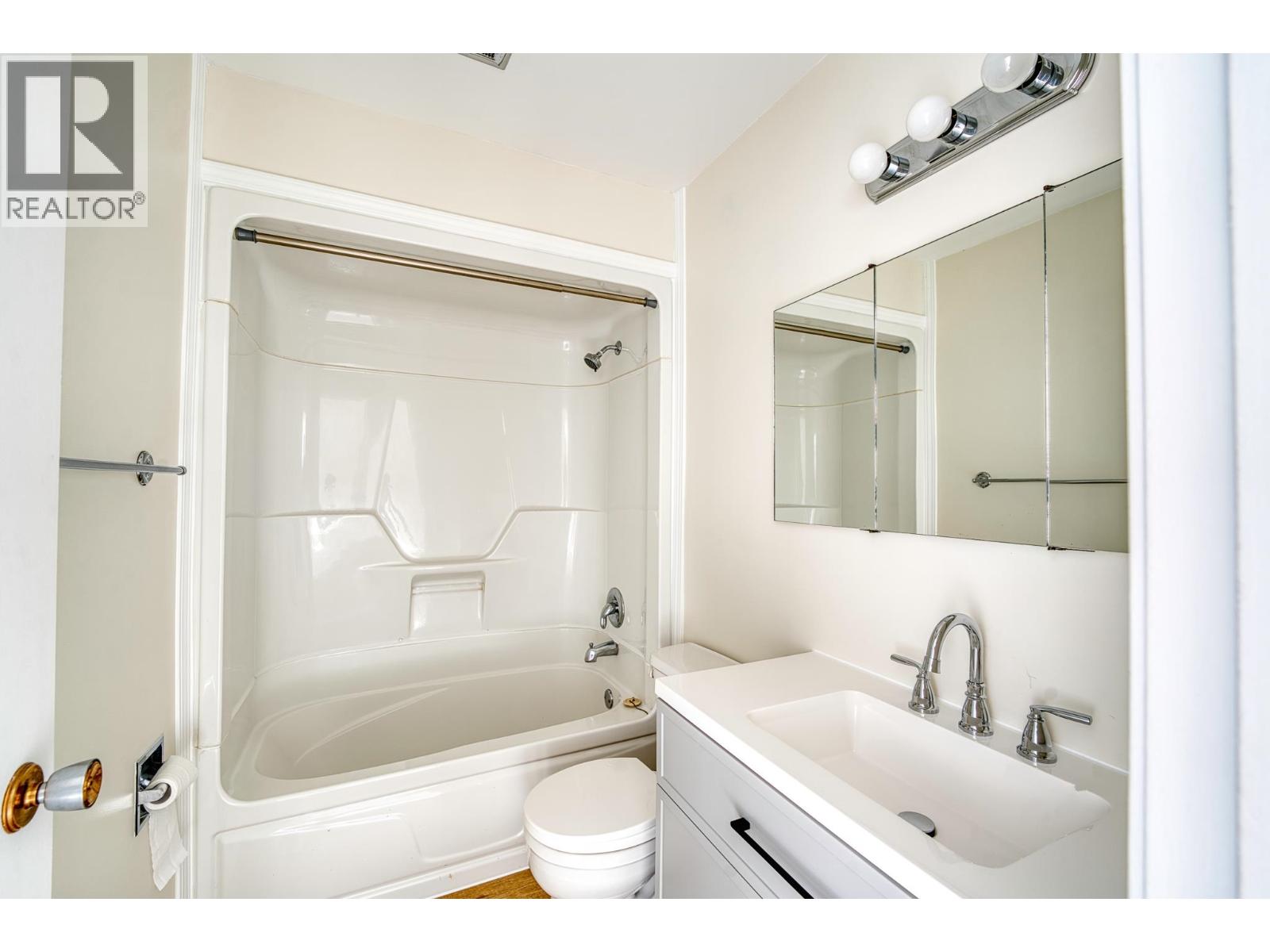 9021 102 Avenue, Fort St. John, British Columbia  V1J 2G4 - Photo 10 - R3094249