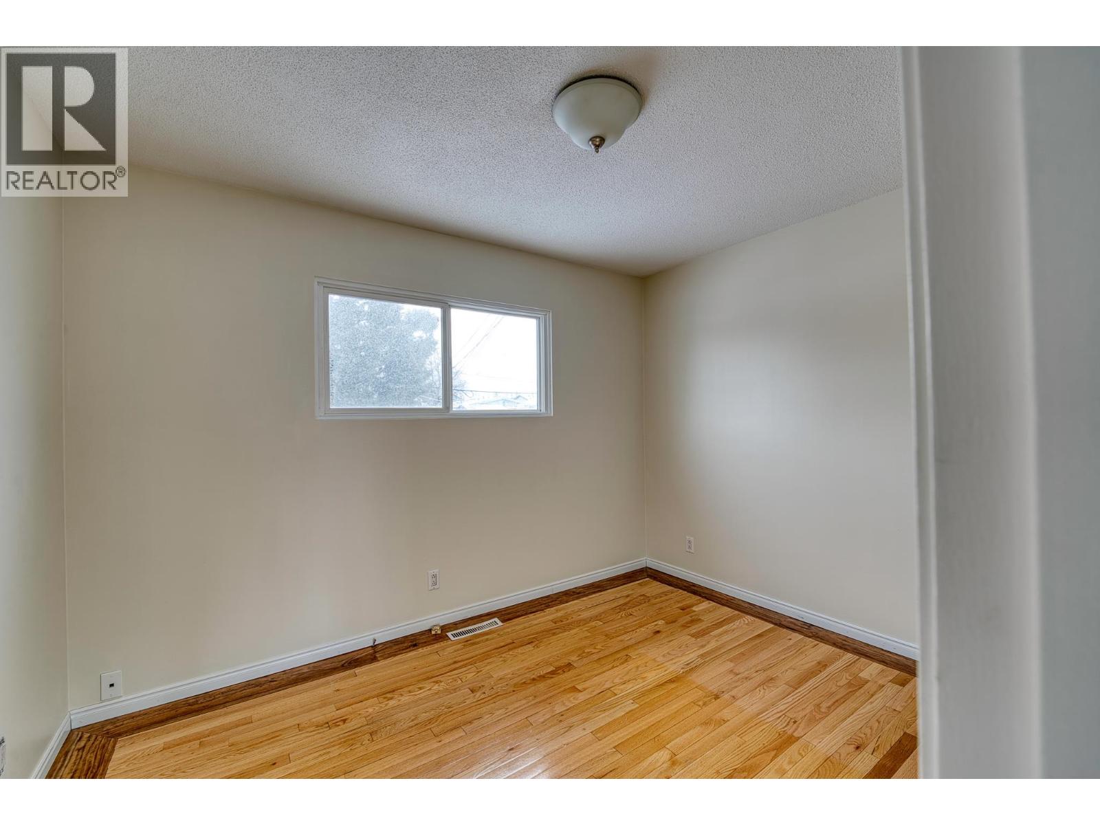 9021 102 Avenue, Fort St. John, British Columbia  V1J 2G4 - Photo 8 - R3094249