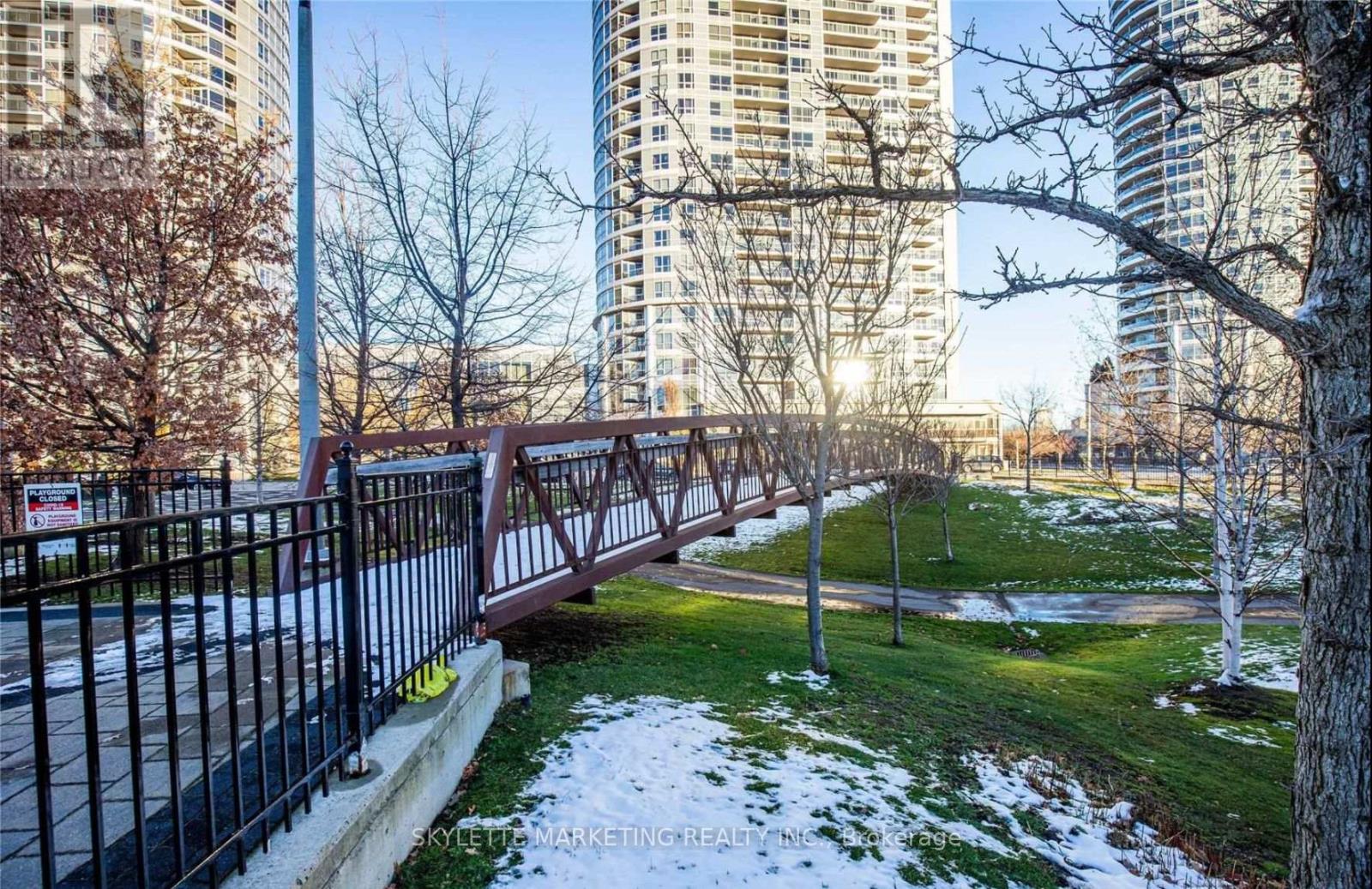 3017 - 275 Village Green Square, Toronto, Ontario  M1S 0L8 - Photo 35 - E12827958