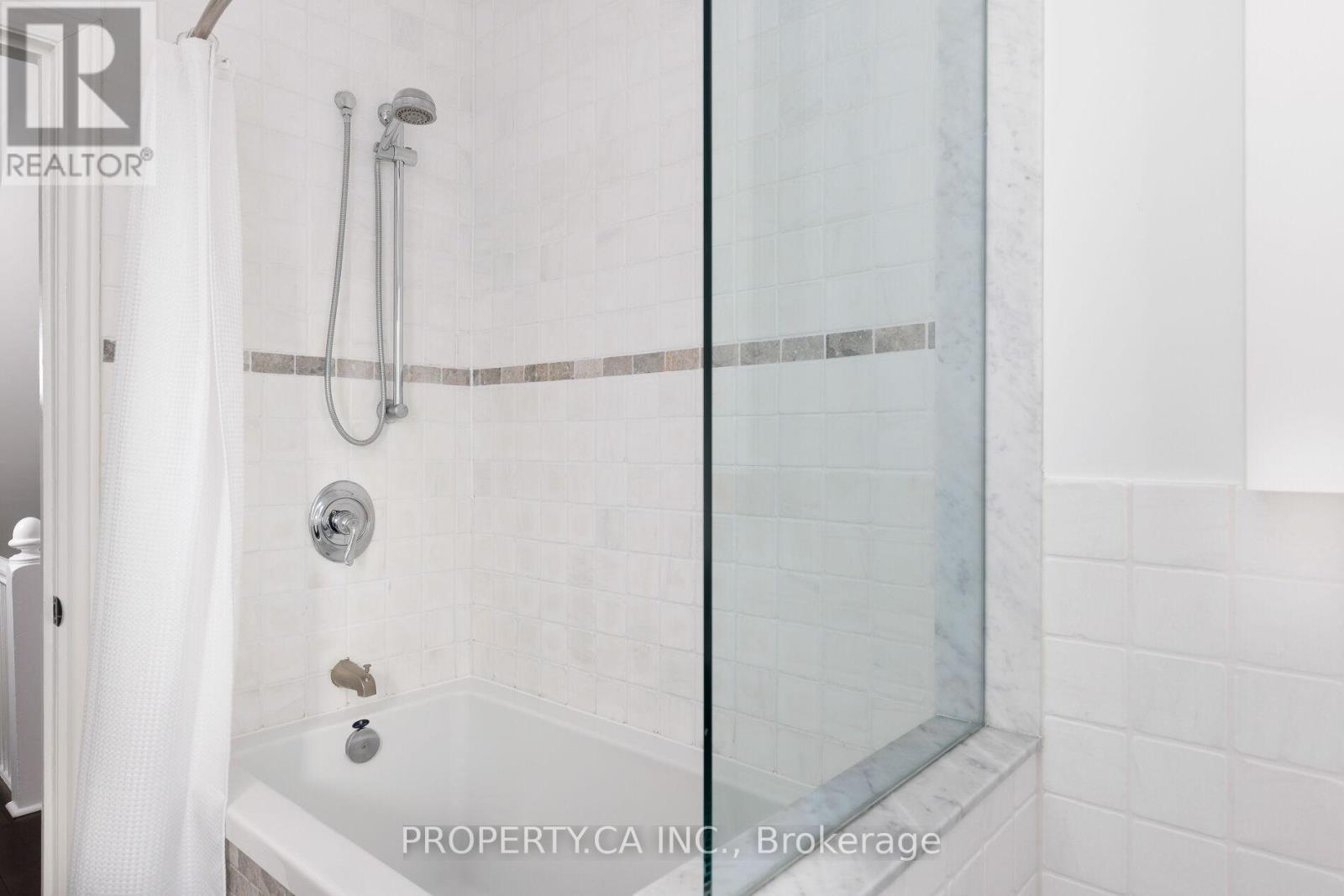 14 Galt Avenue, Toronto, Ontario  M4M 2Z1 - Photo 22 - E12827968