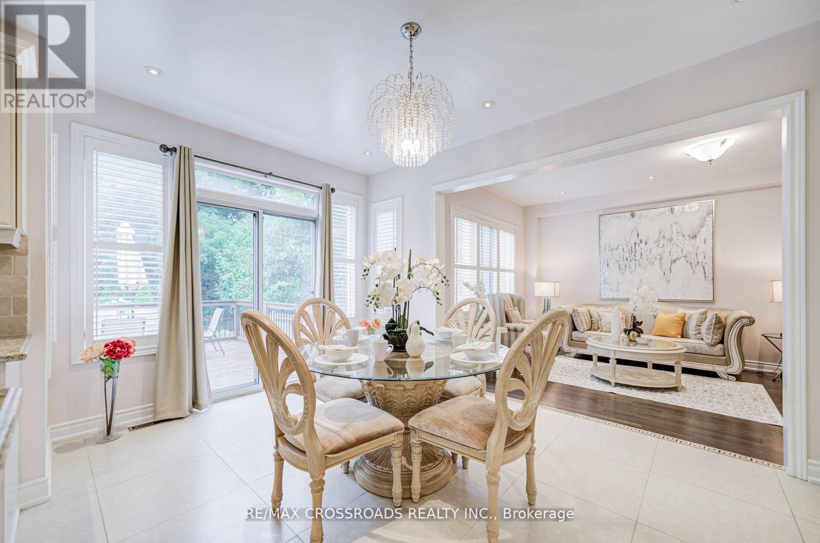 187 Summeridge Drive, Vaughan (Patterson), Ontario  L4J 8T2 - Photo 10 - N12827994