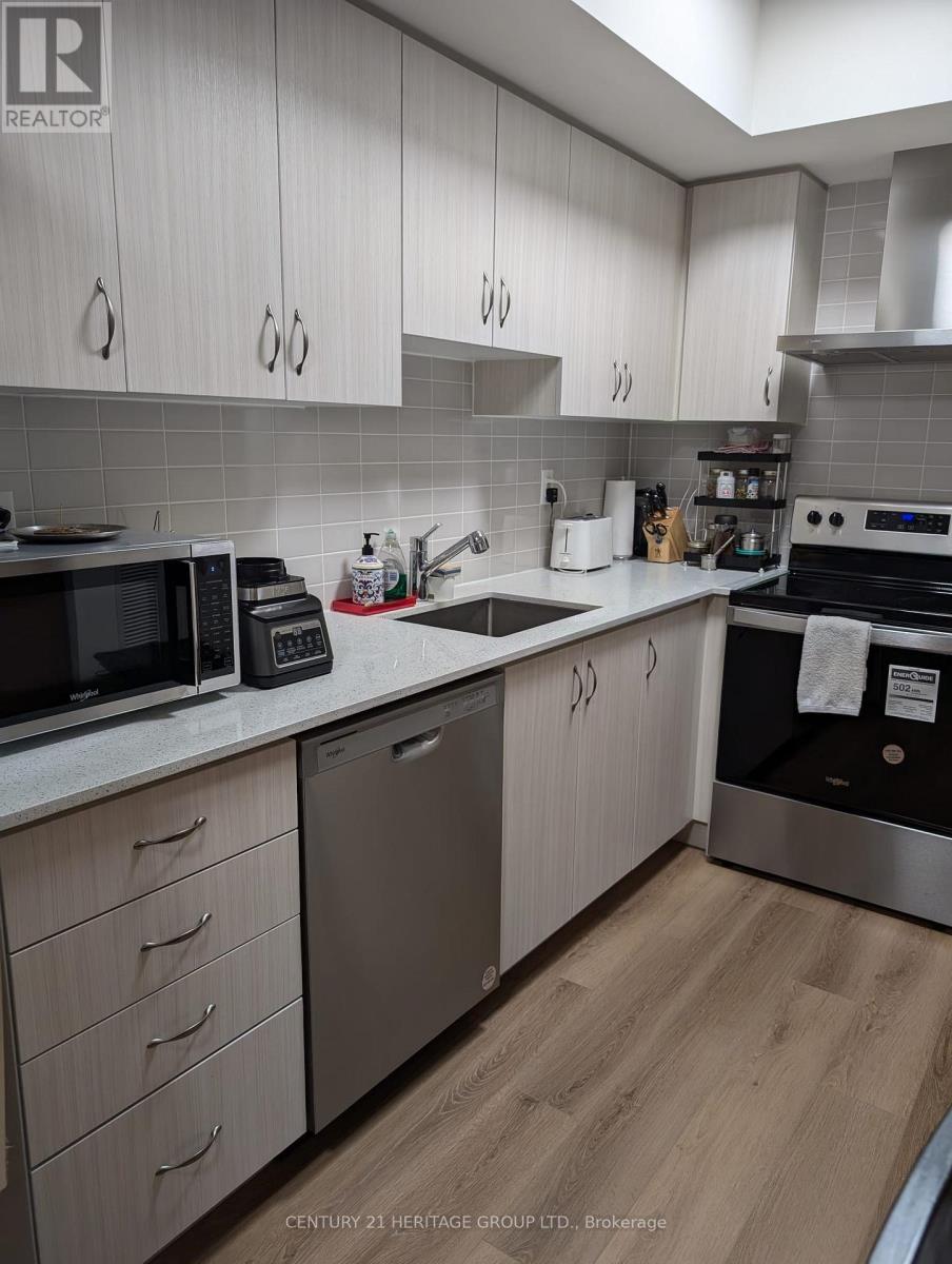 1202 - 56 Elizabeth Street, Richmond Hill, Ontario  L4C 5W2 - Photo 6 - N12828126