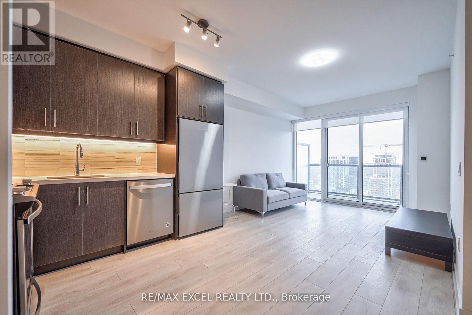 1516 - 85 Oneida Crescent, Richmond Hill, Ontario  L4B 0H4 - Photo 12 - N12828146