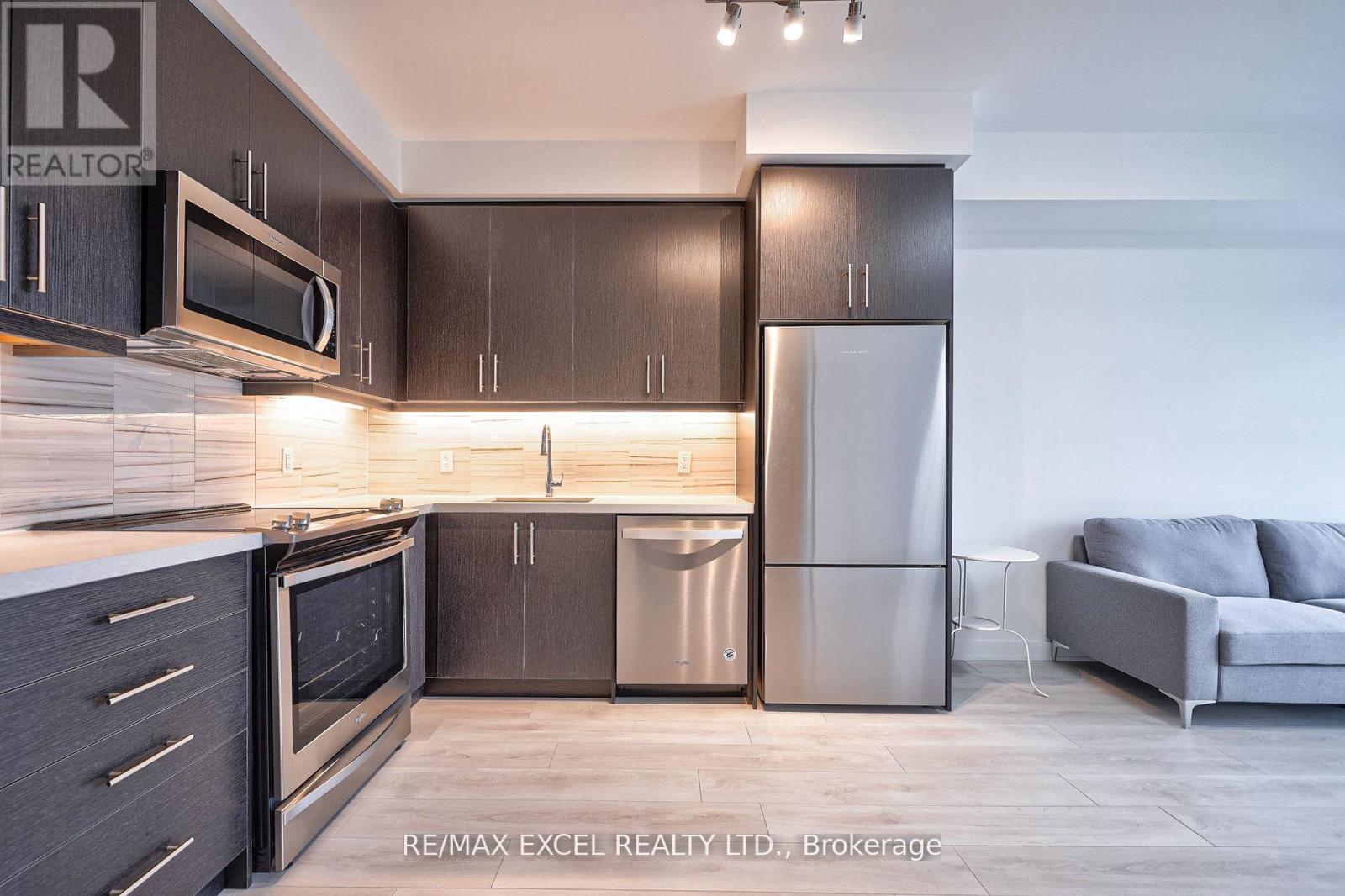 1516 - 85 Oneida Crescent, Richmond Hill, Ontario  L4B 0H4 - Photo 13 - N12828146